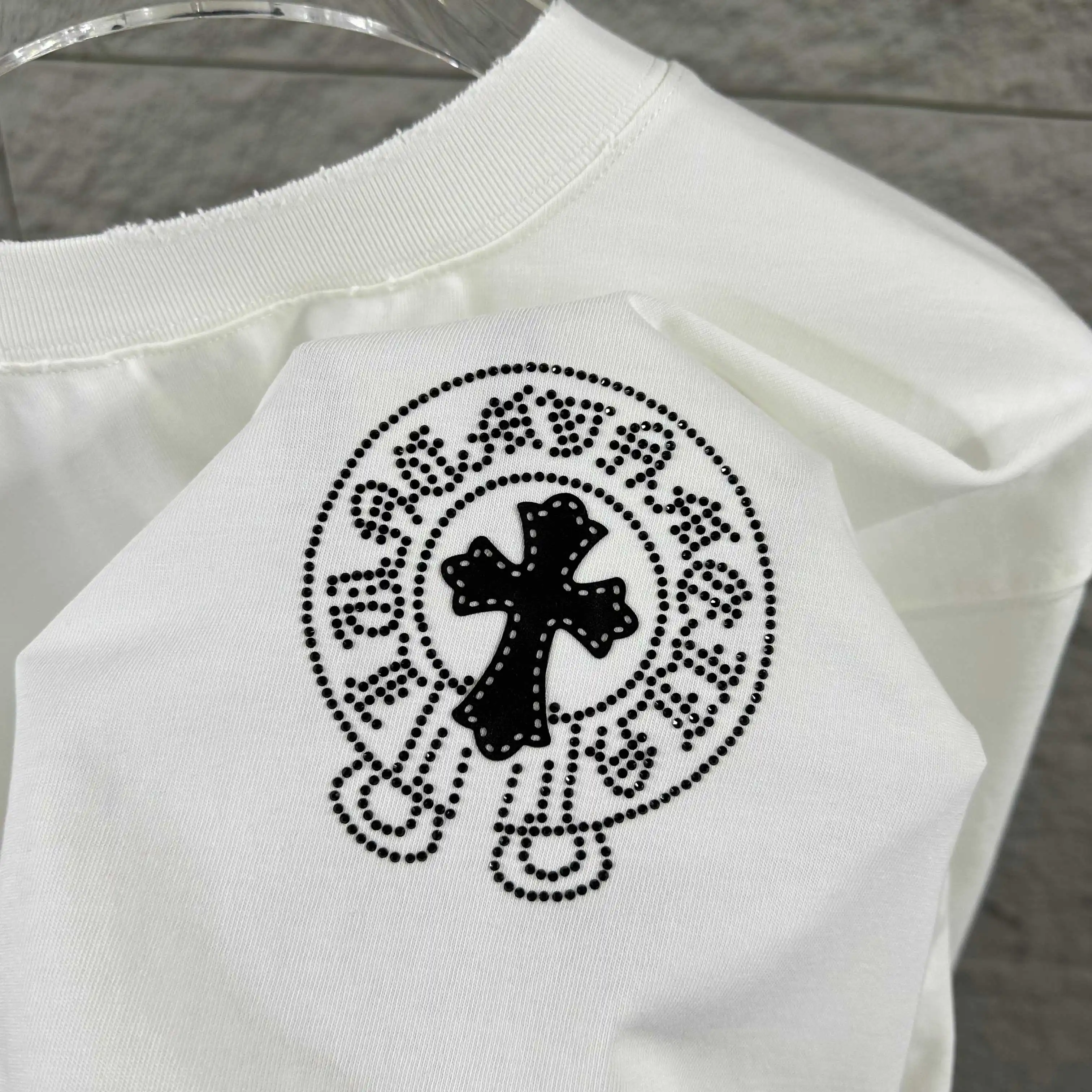 Rhinestone Embellished Distressed Cotton T-Shirt D15012092 — view 3