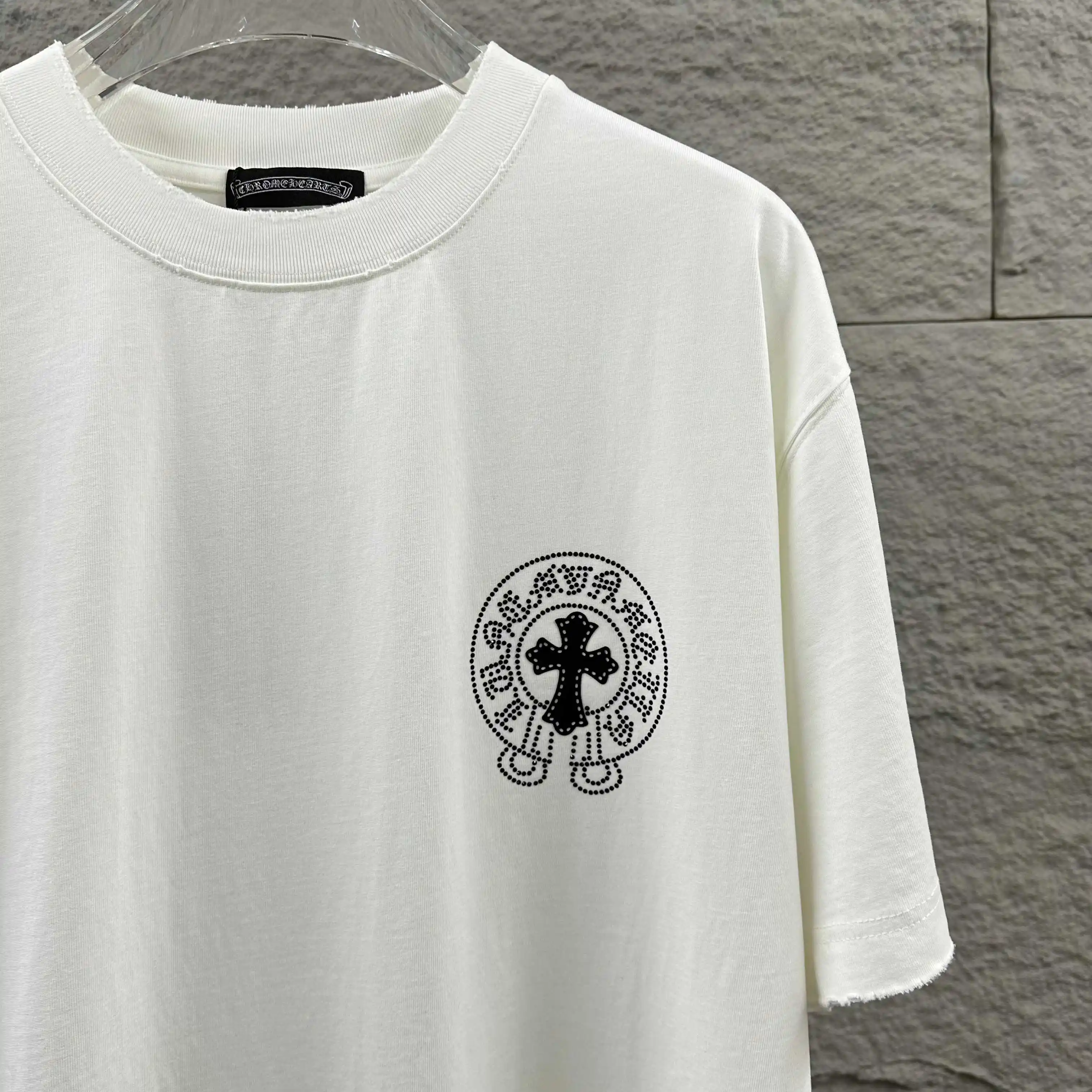 Rhinestone Embellished Distressed Cotton T-Shirt D15012092 — view 8