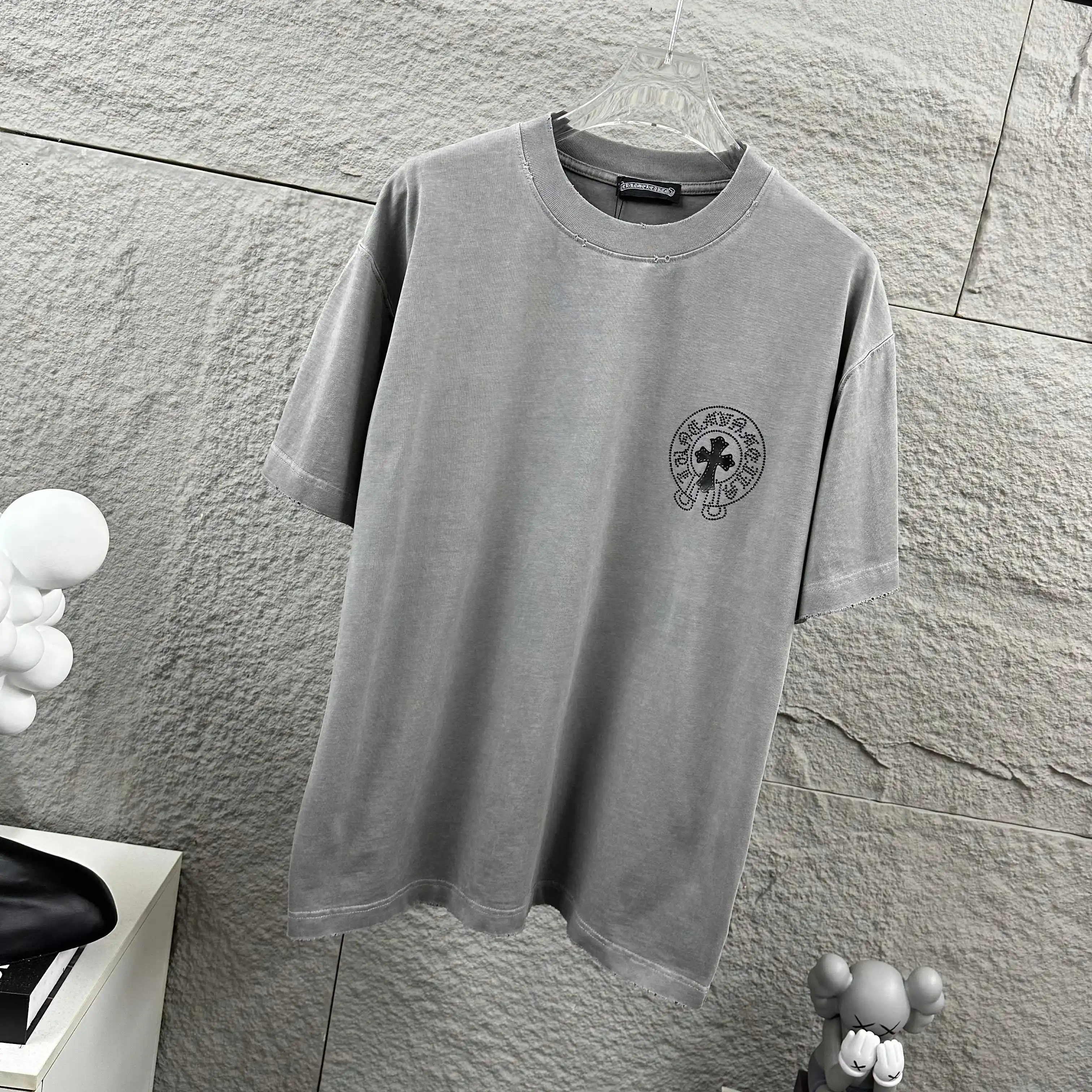 Embellished Distressed Cotton T-Shirt D15012094 — view 9