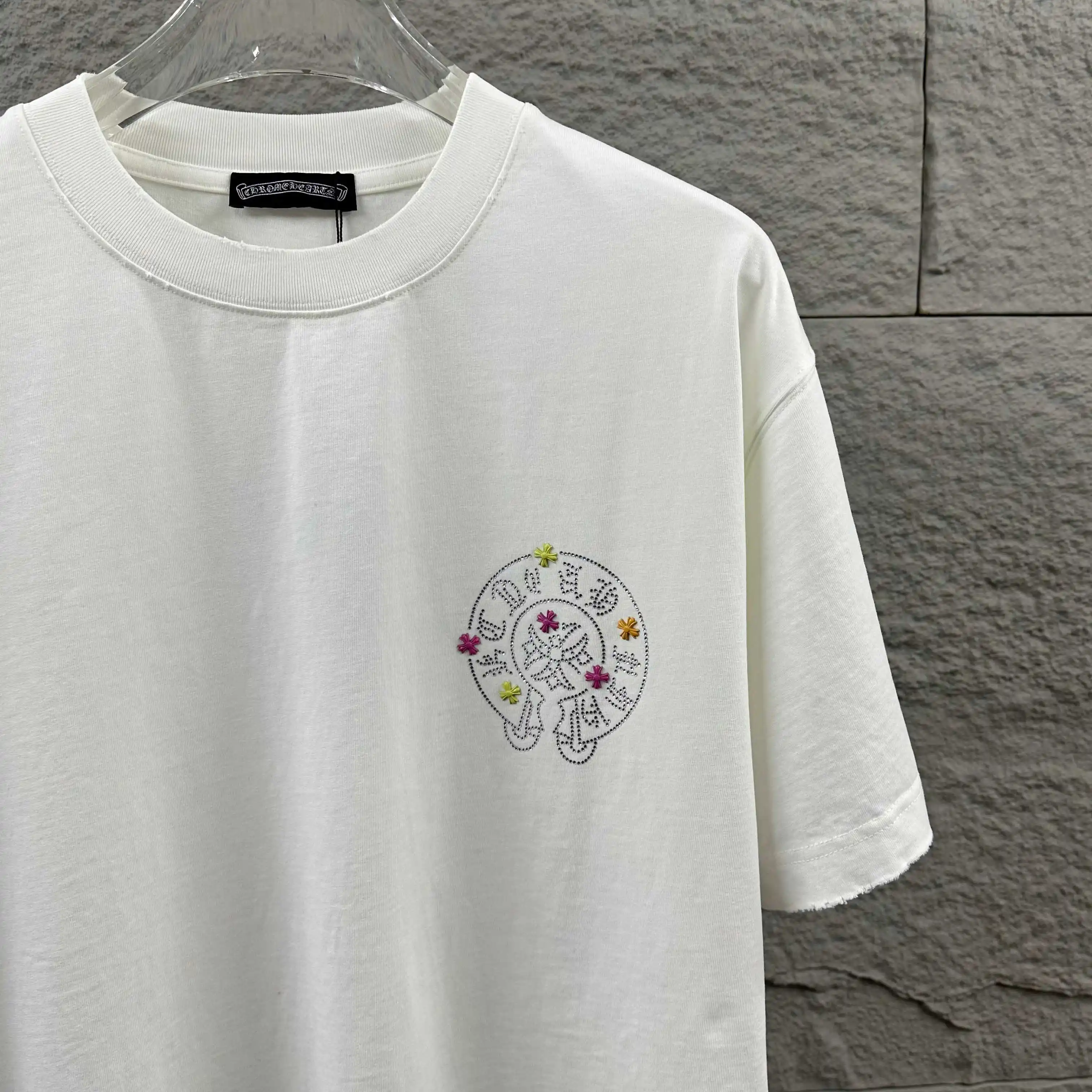 Rhinestone Embellished Distressed Cotton T-Shirt D15012073 — view 4