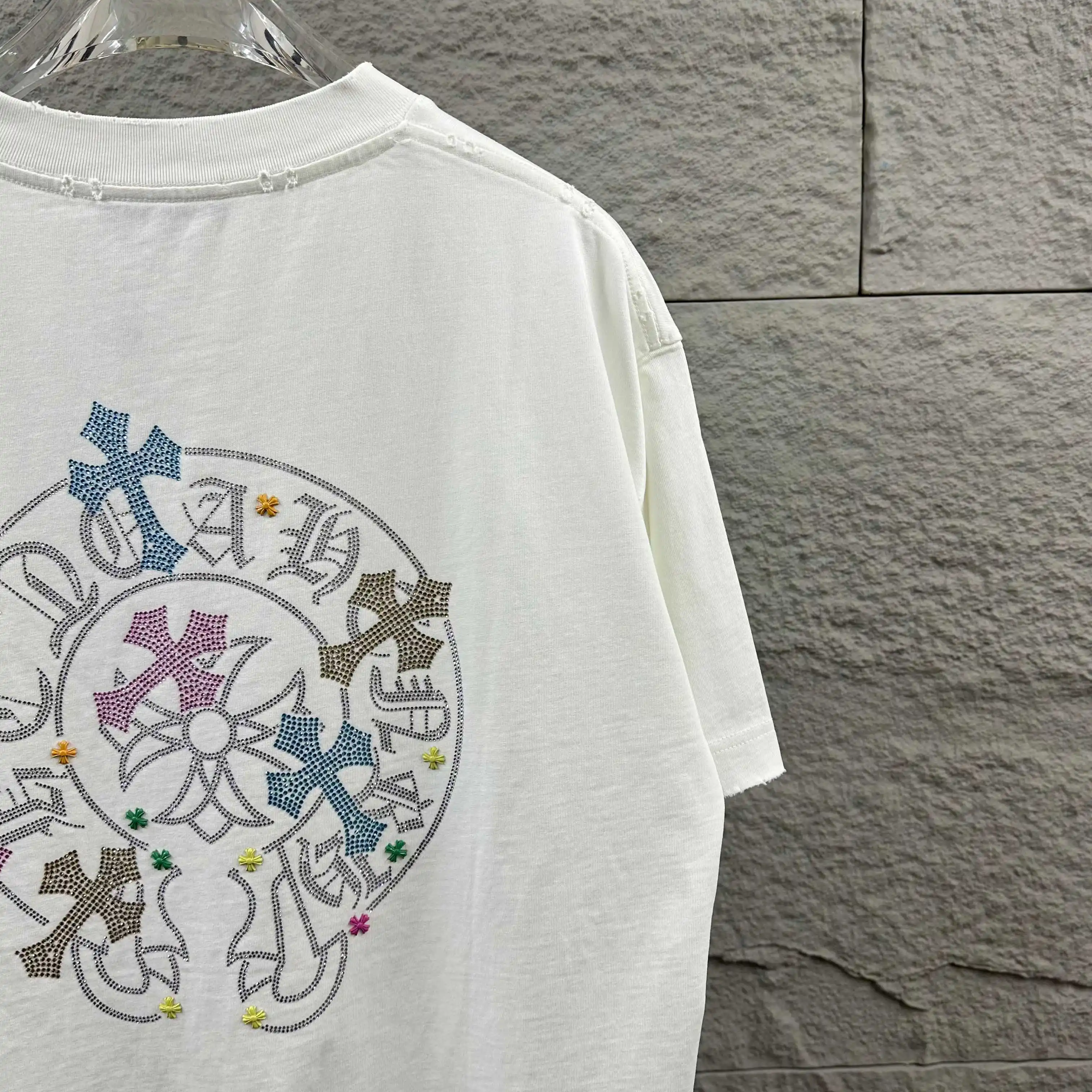 Rhinestone Embellished Distressed Cotton T-Shirt D15012073 — view 7