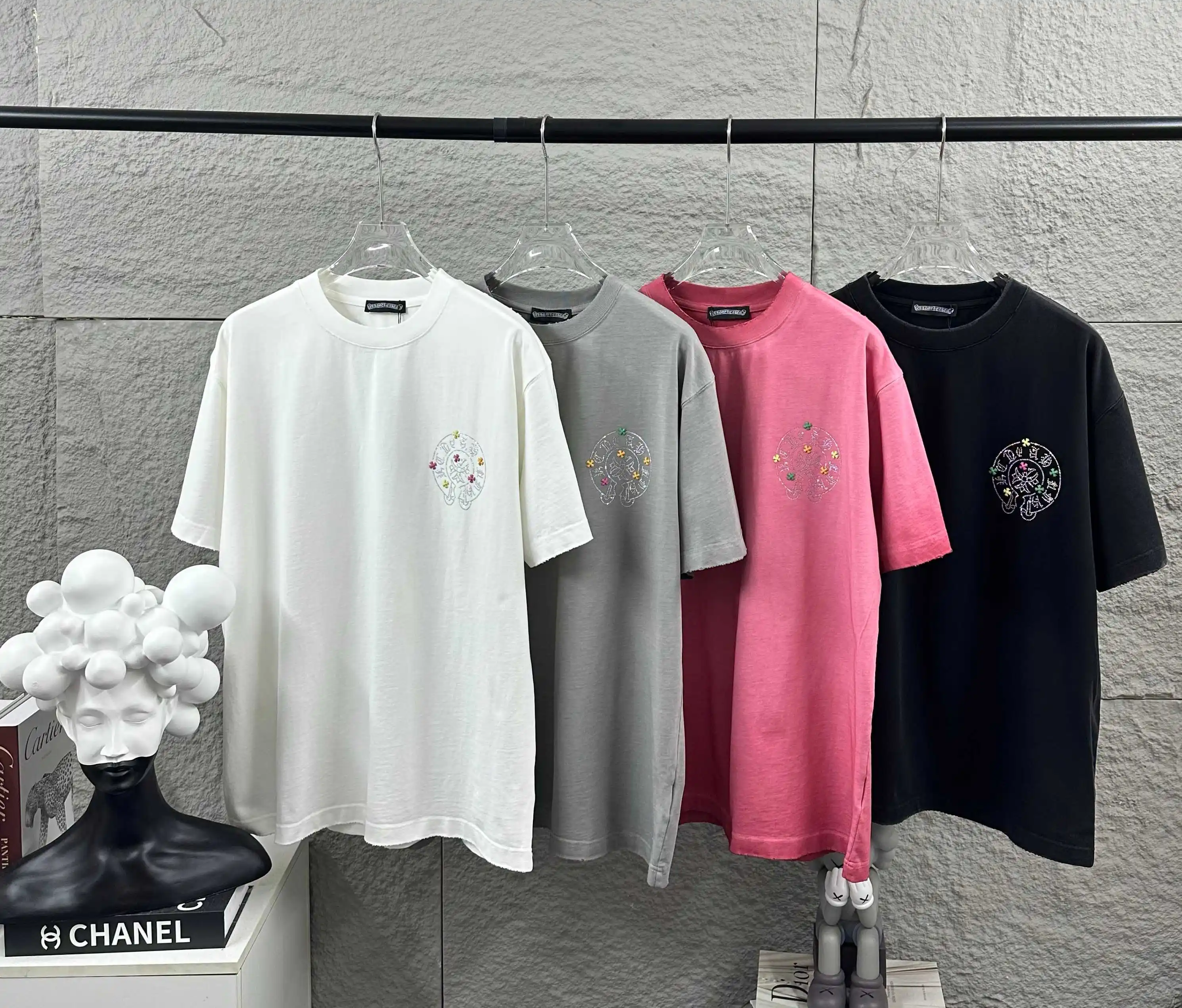 Rhinestone Embellished Distressed Cotton T-Shirt D15012073 — view 8