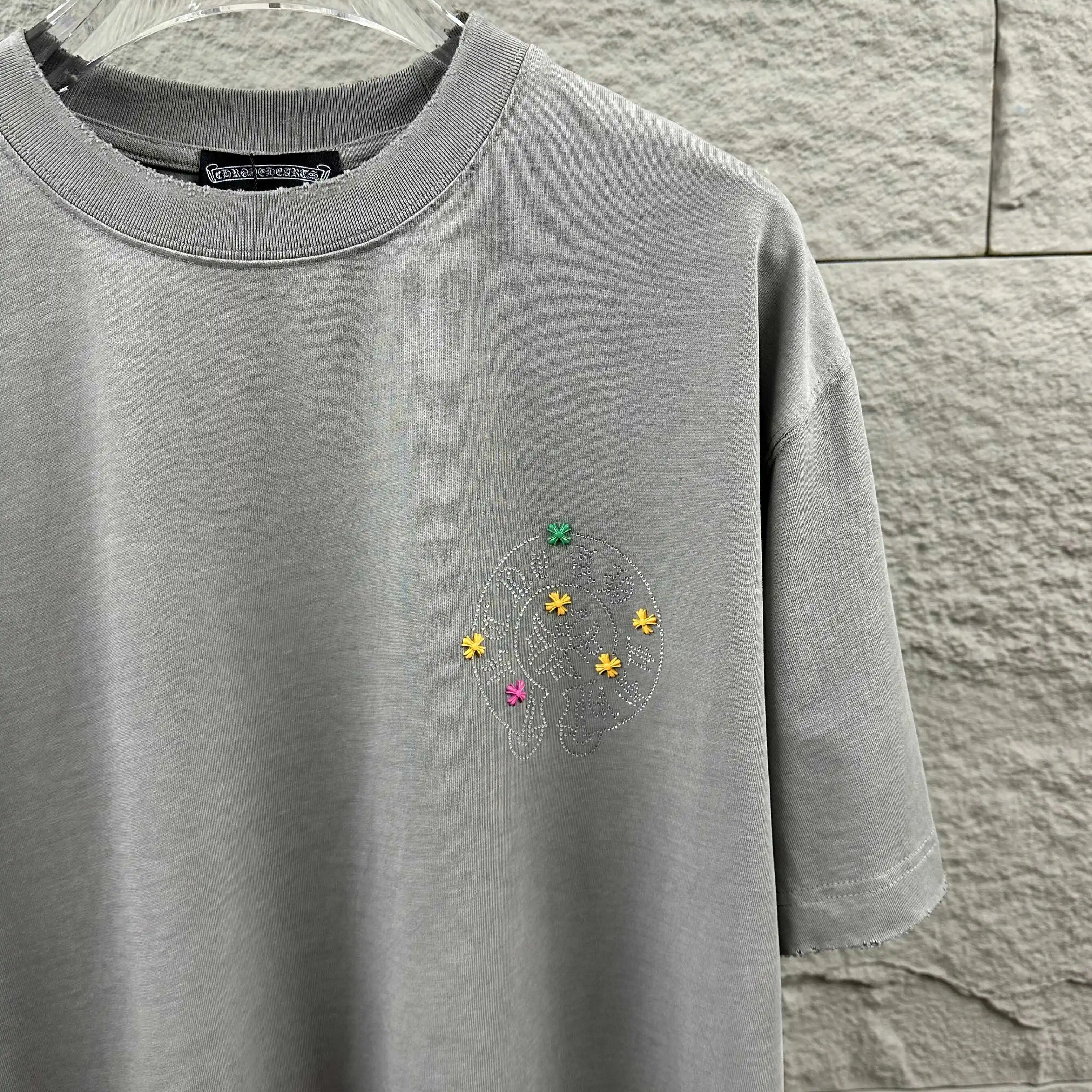 Rhinestone Embellished Distressed Cotton T-Shirt D15012074 — view 4