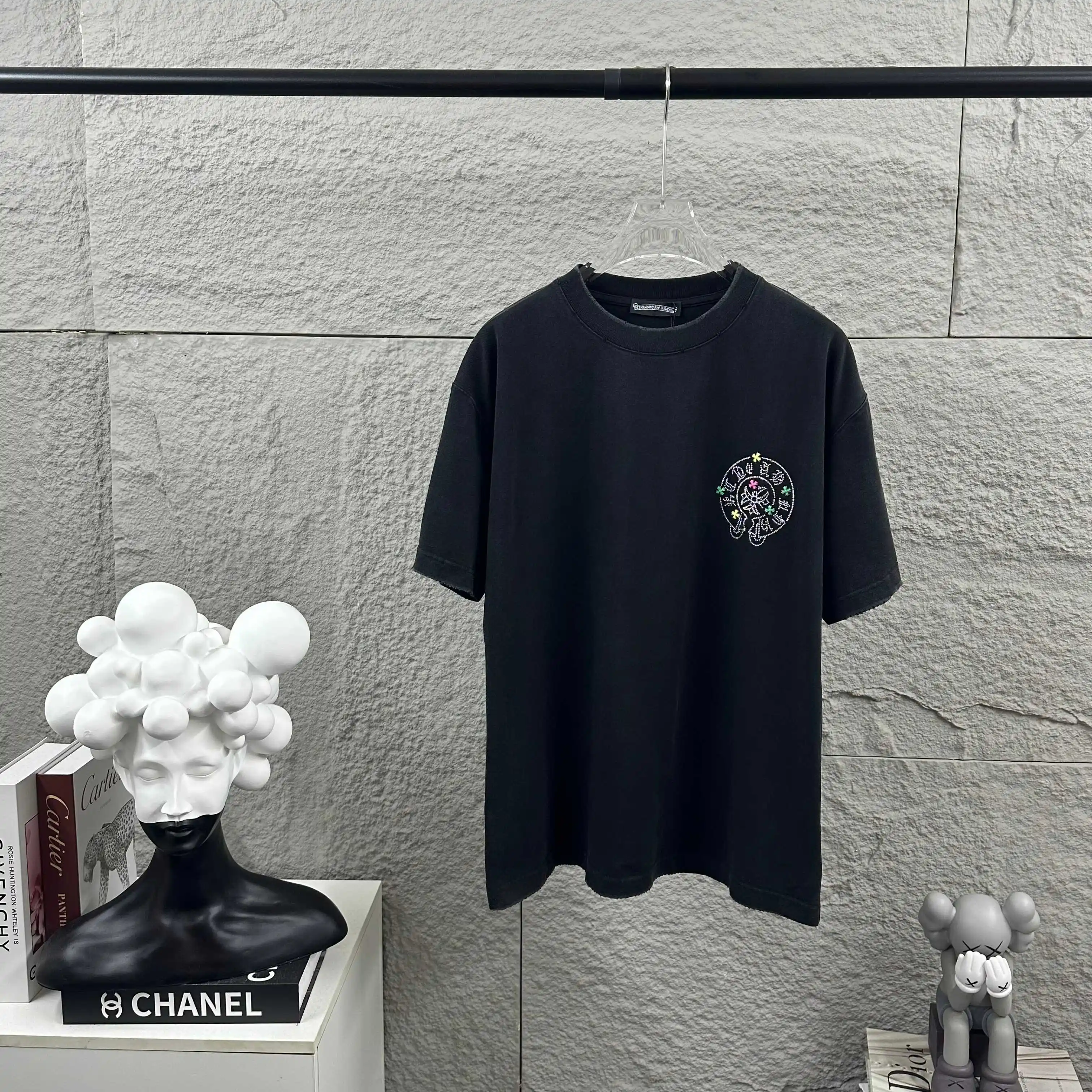 Rhinestone Horseshoe Logo Cotton T-Shirt D15012075 — view 2