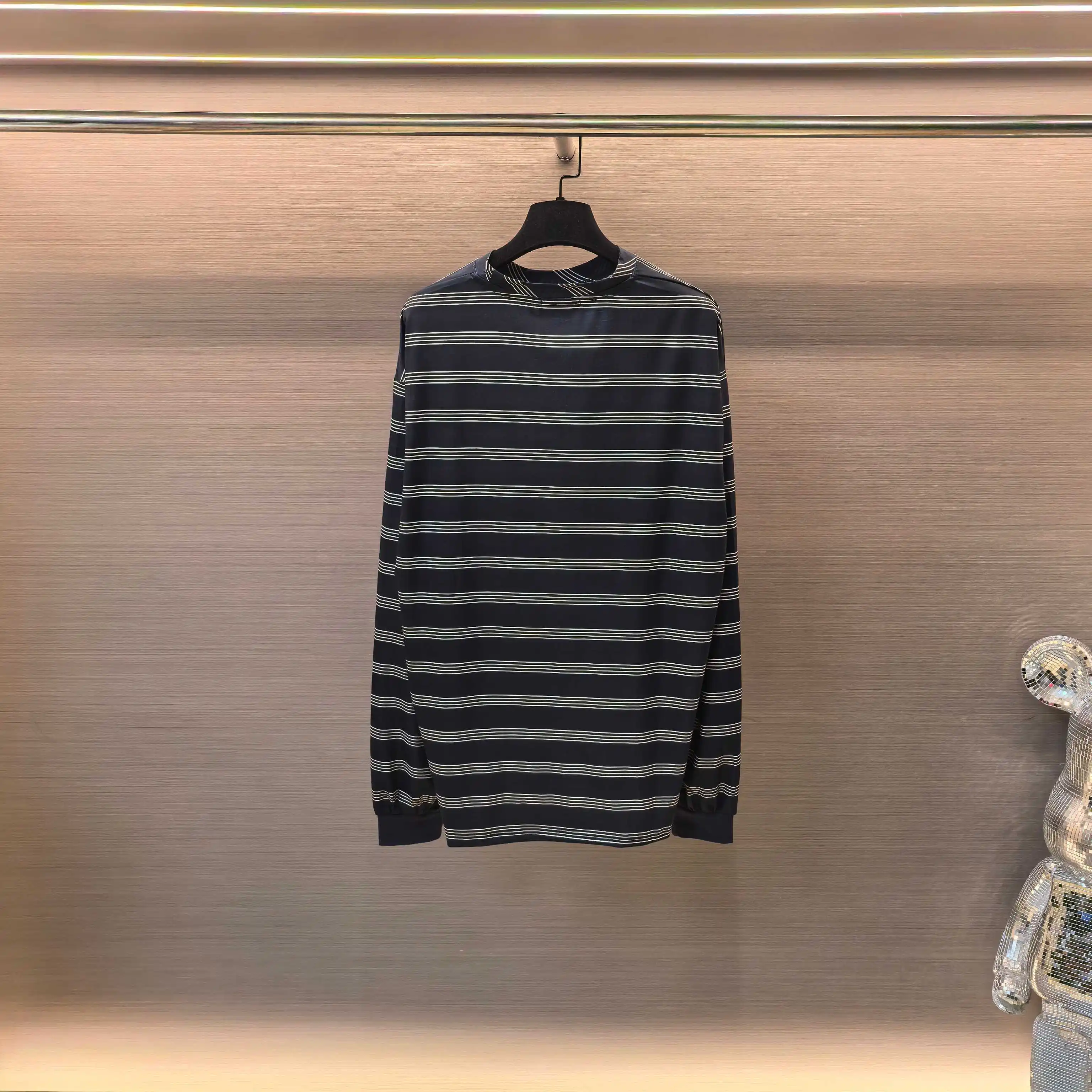 Triomphe Embroidered Striped Long-Sleeve T-Shirt D15522392 — view 2