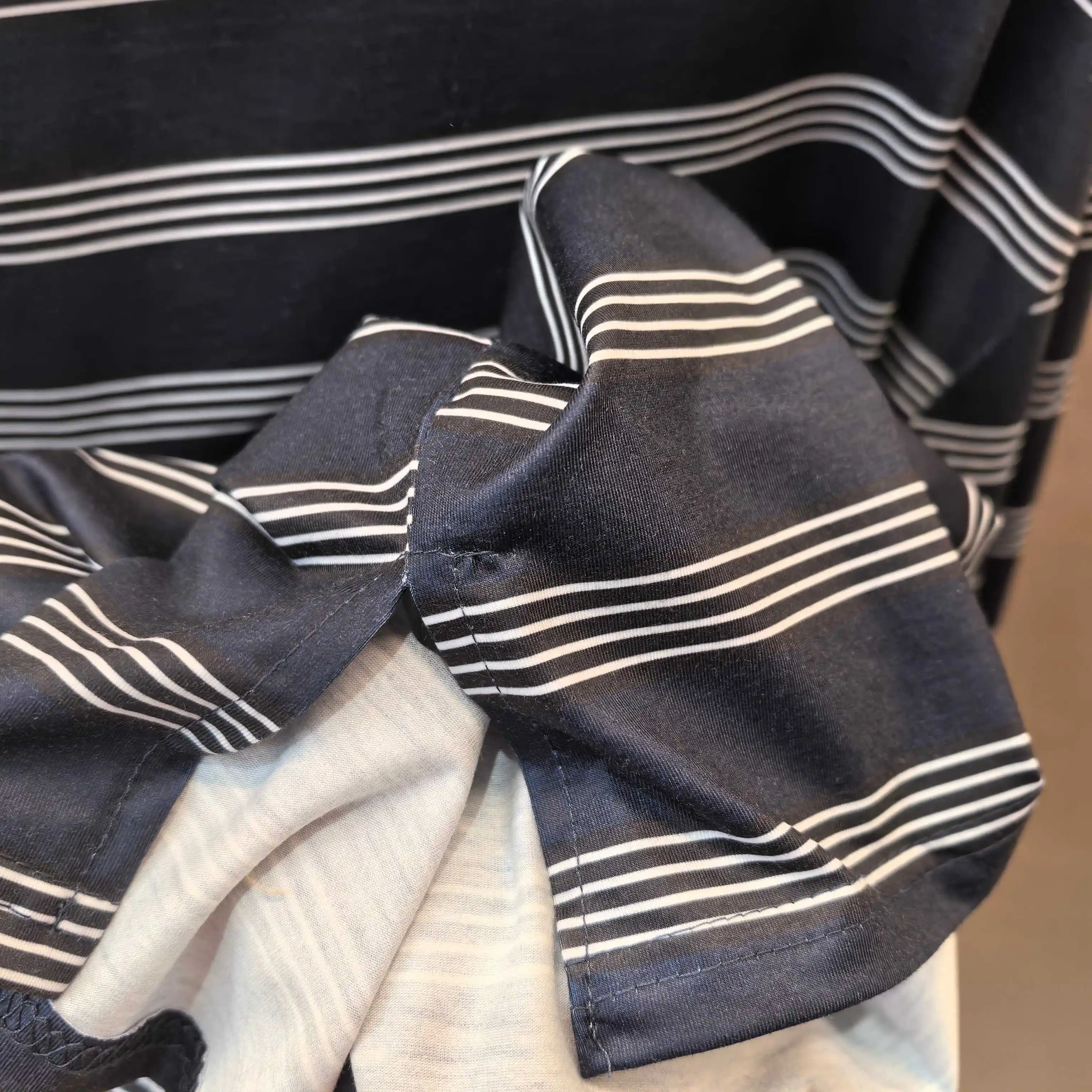 Triomphe Embroidered Striped Long-Sleeve T-Shirt D15522392 — view 6