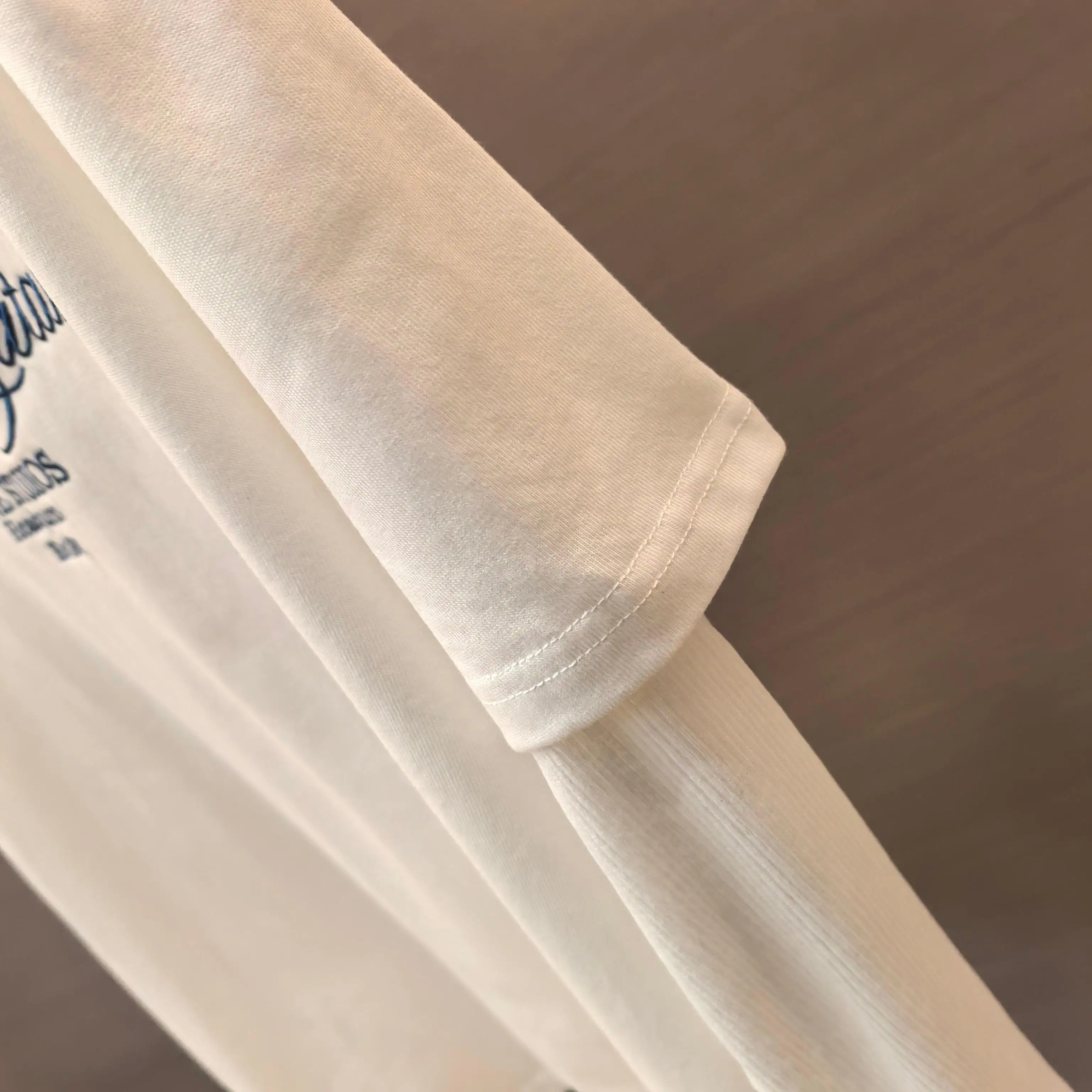 Layered Mesh-Sleeve Graphic T-Shirt D15522547 — view 8