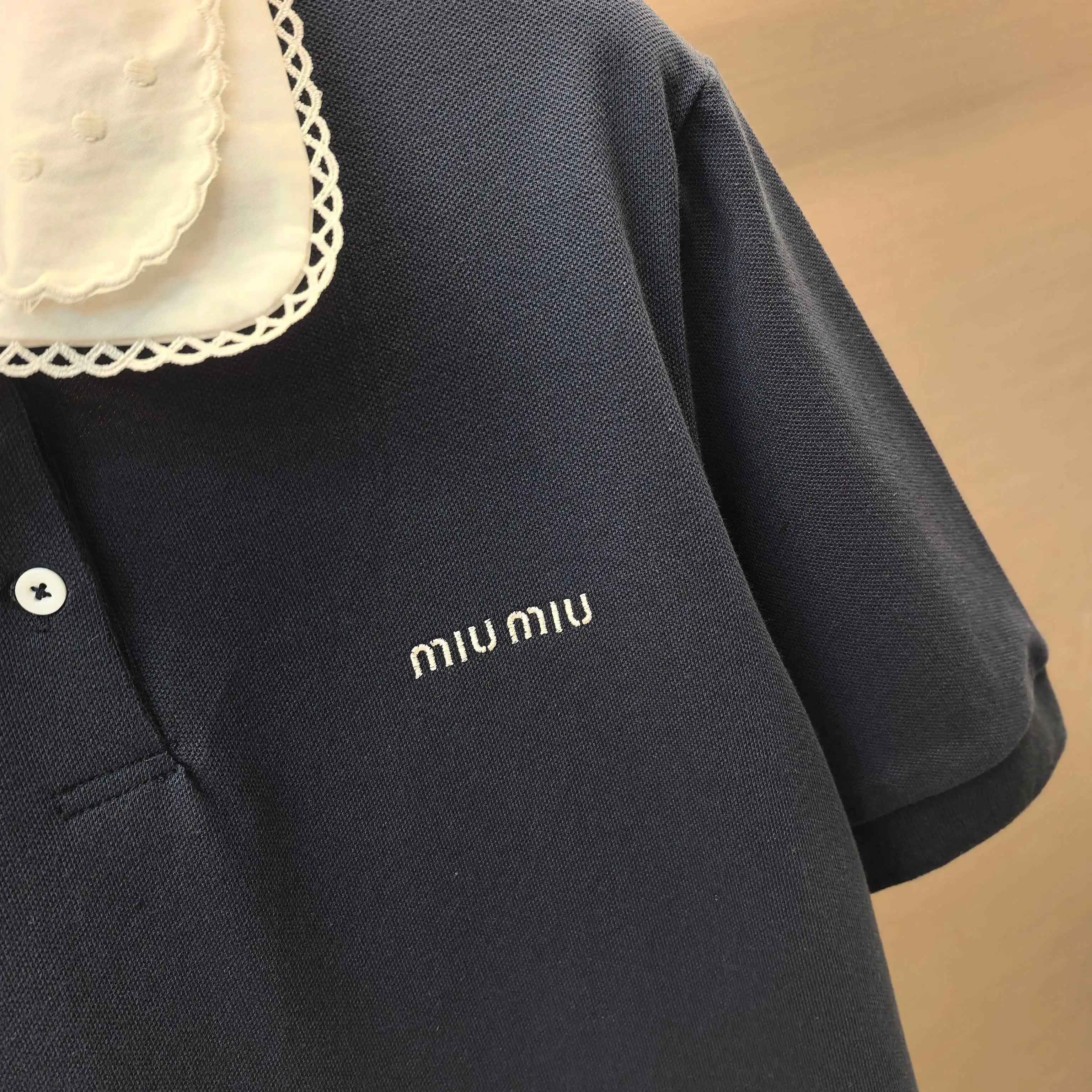 Lace Peter Pan Collar Embroidered Polo Shirt D15522350 — view 4