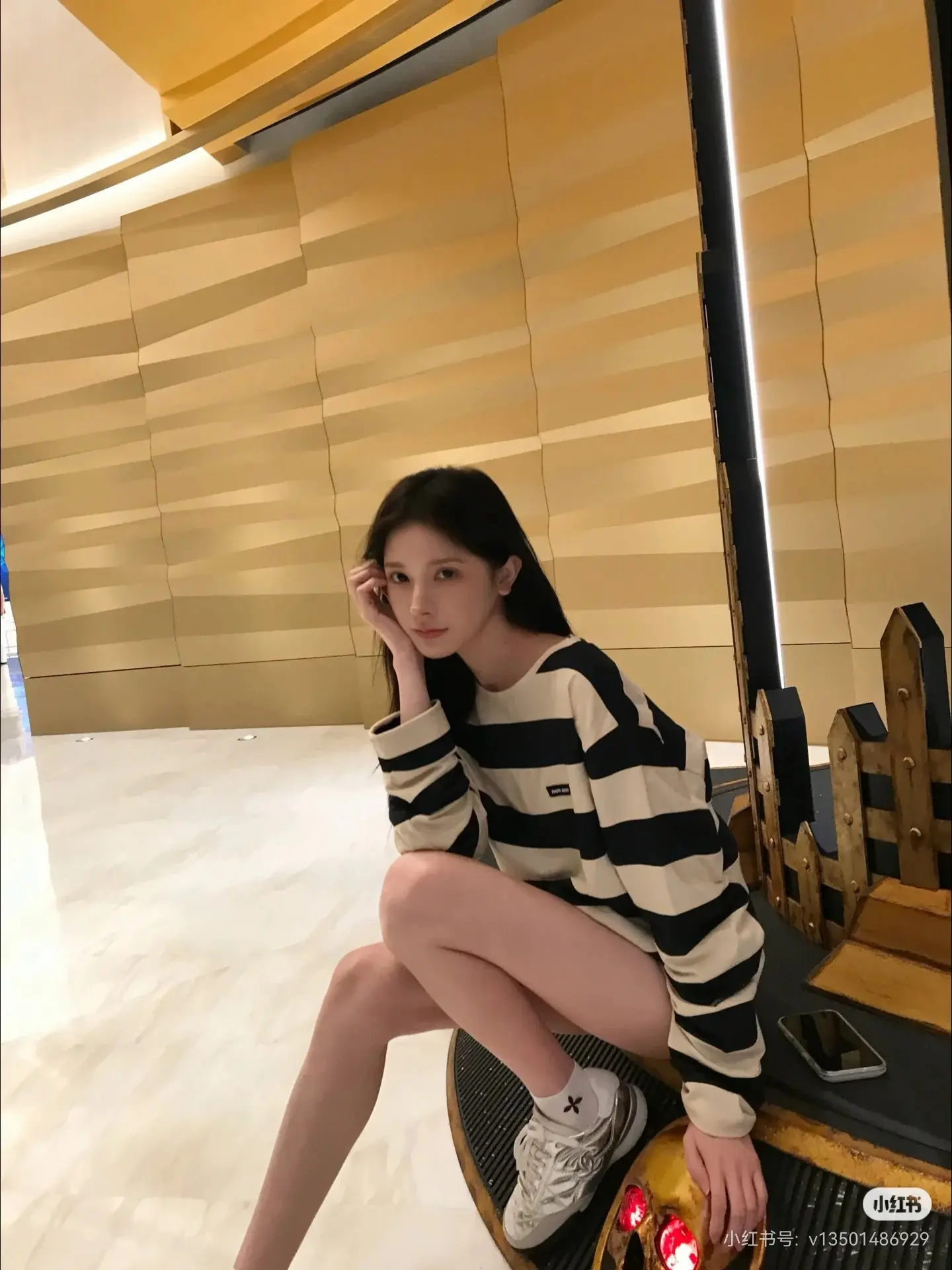 Striped Long-Sleeve Cotton T-Shirt D15522468 — view 5