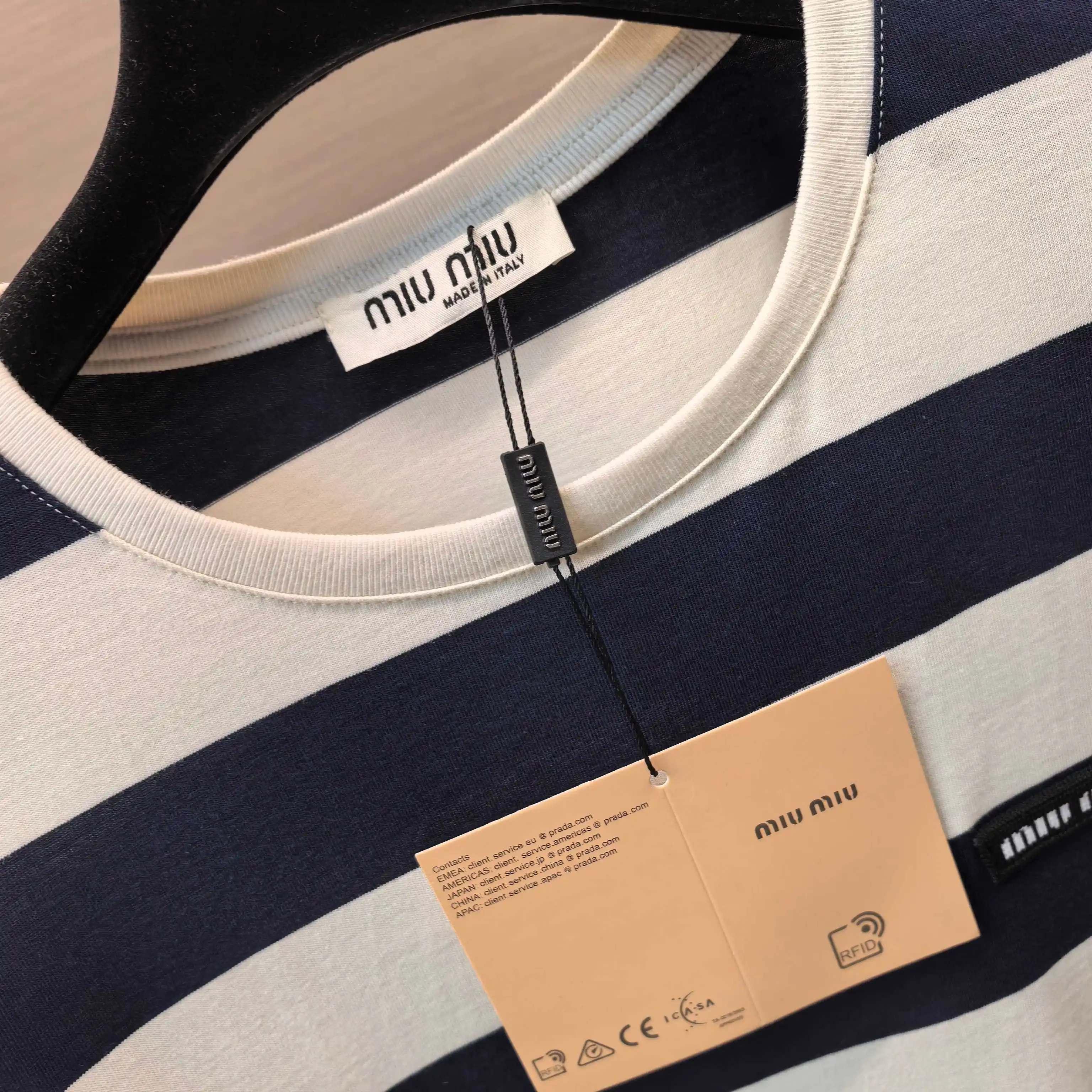 Striped Long-Sleeve Cotton T-Shirt D15522469 — view 4