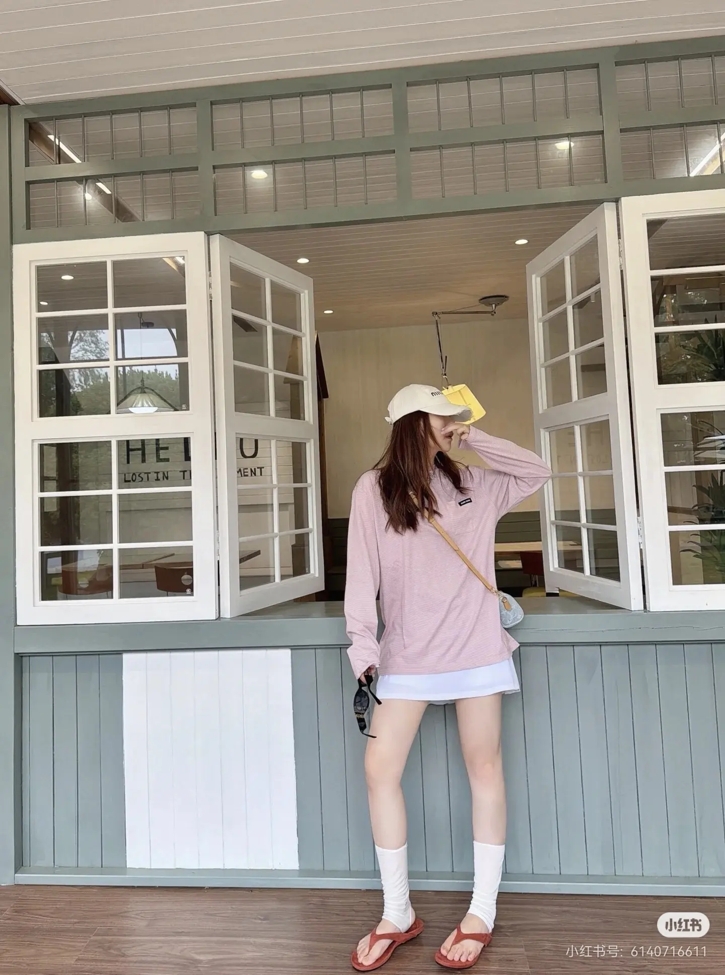 Oversized Striped Long-Sleeve T-Shirt D16022334