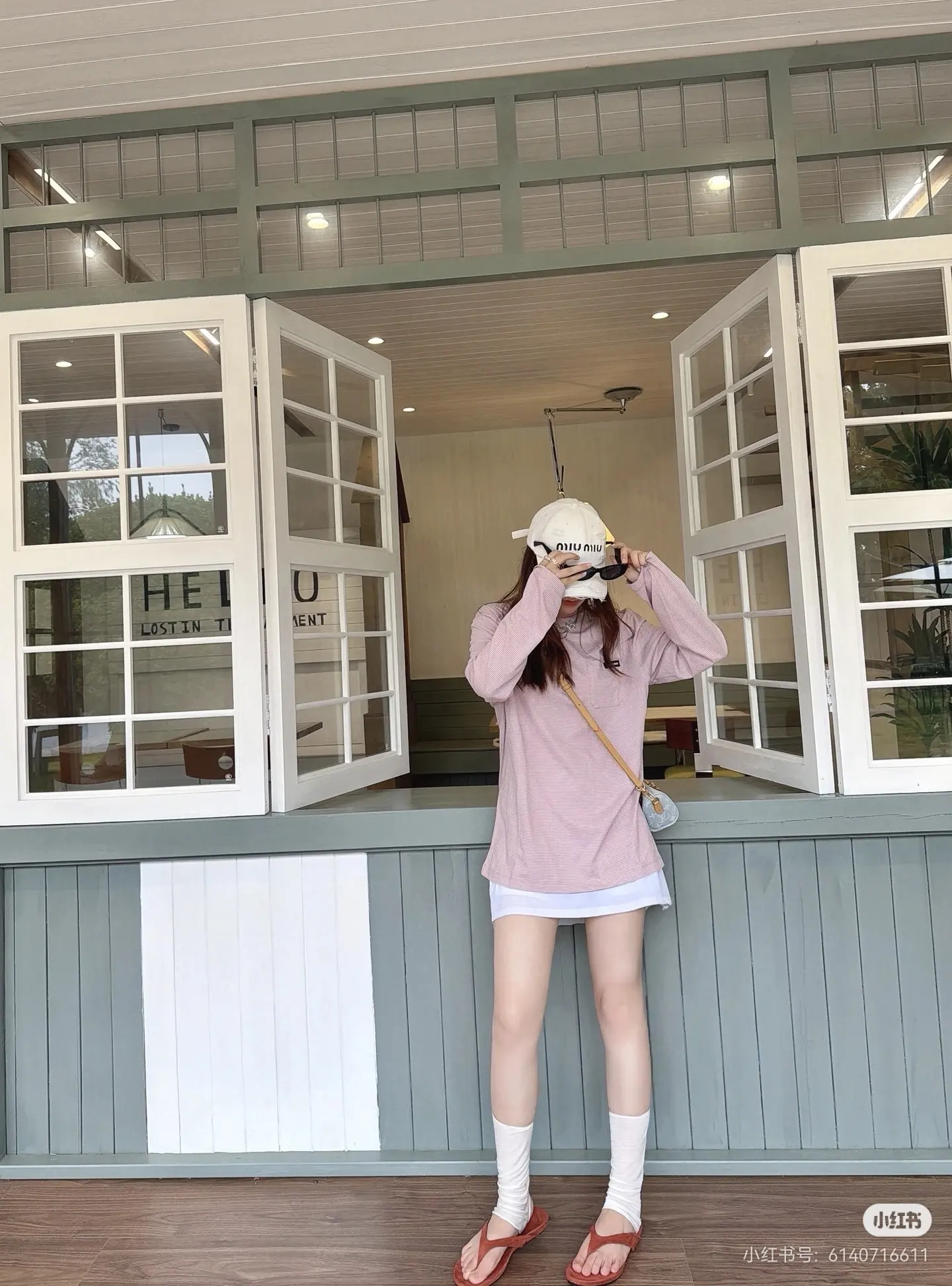 Oversized Striped Long-Sleeve T-Shirt D16022334 — view 4