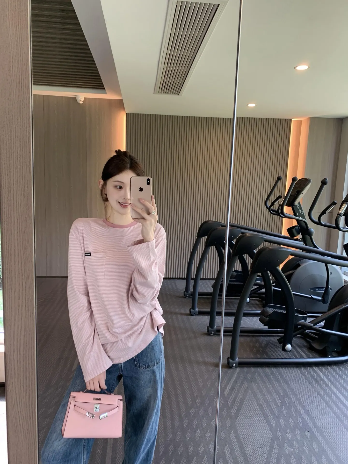 Oversized Striped Long-Sleeve T-Shirt D16022334 — view 8