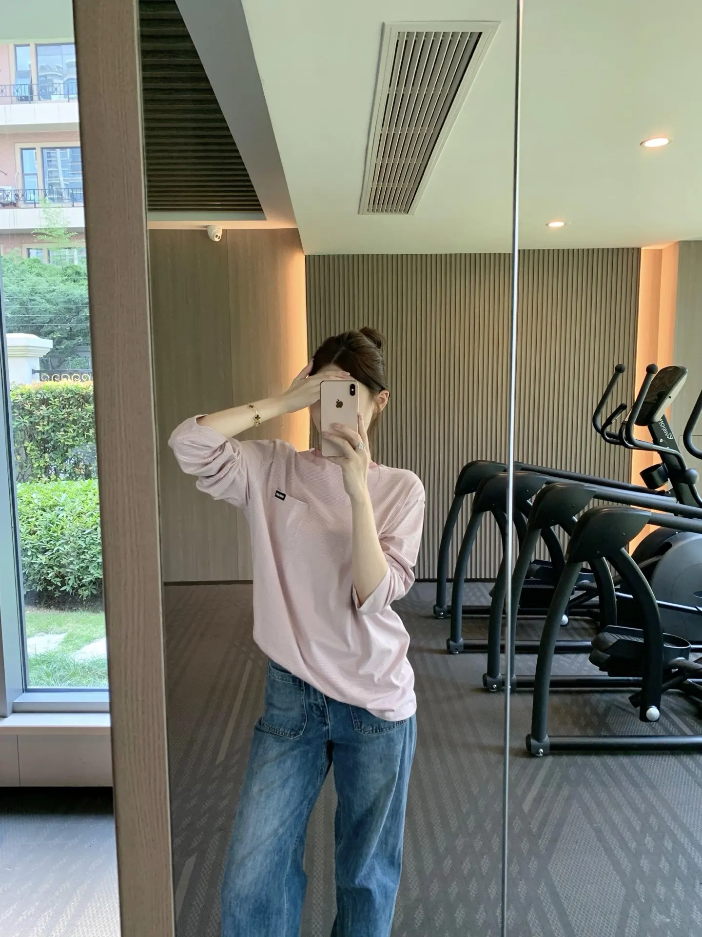 Oversized Striped Long-Sleeve T-Shirt D16022334 — view 9