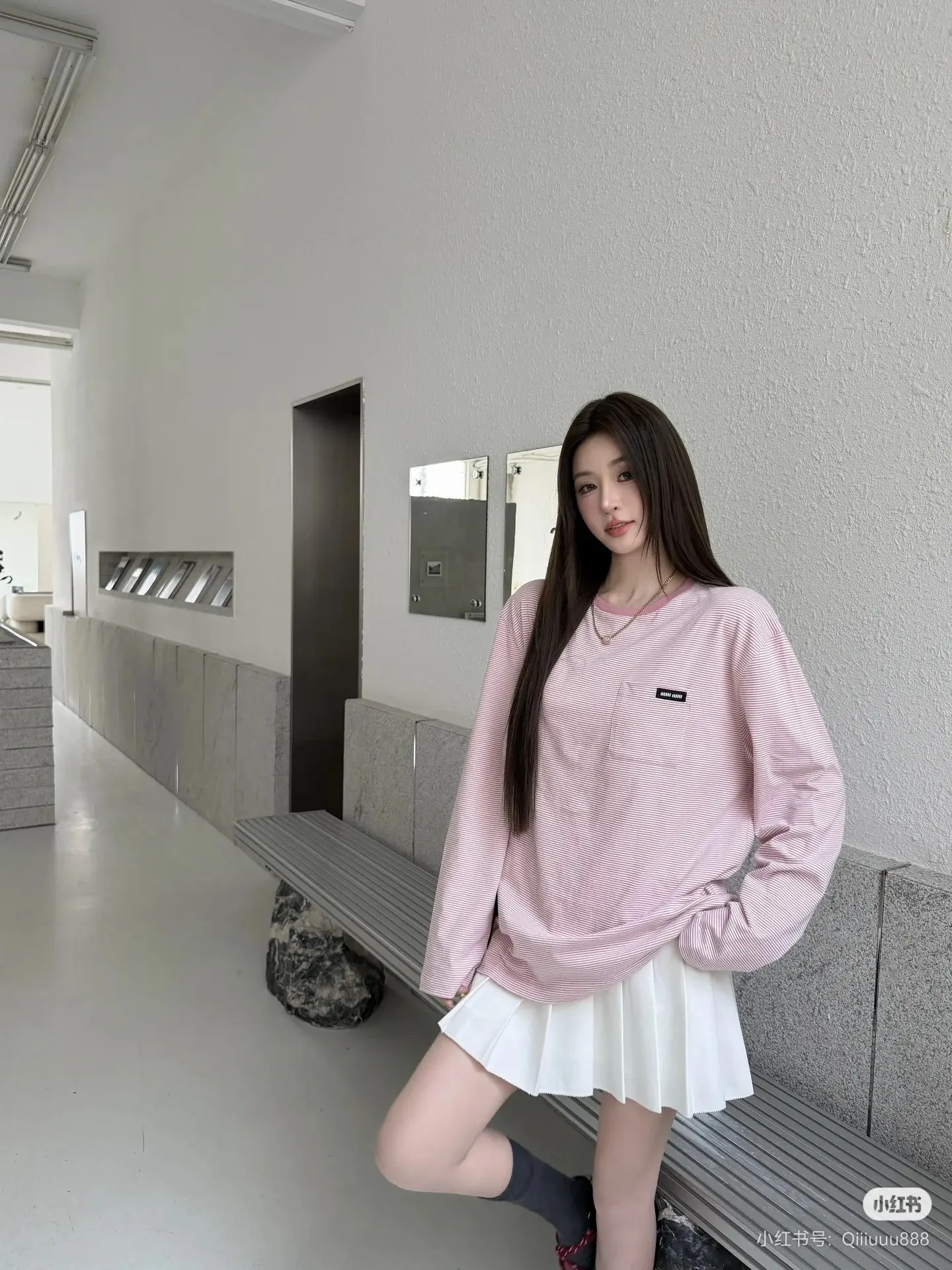 Oversized Striped Long-Sleeve T-Shirt D16022333