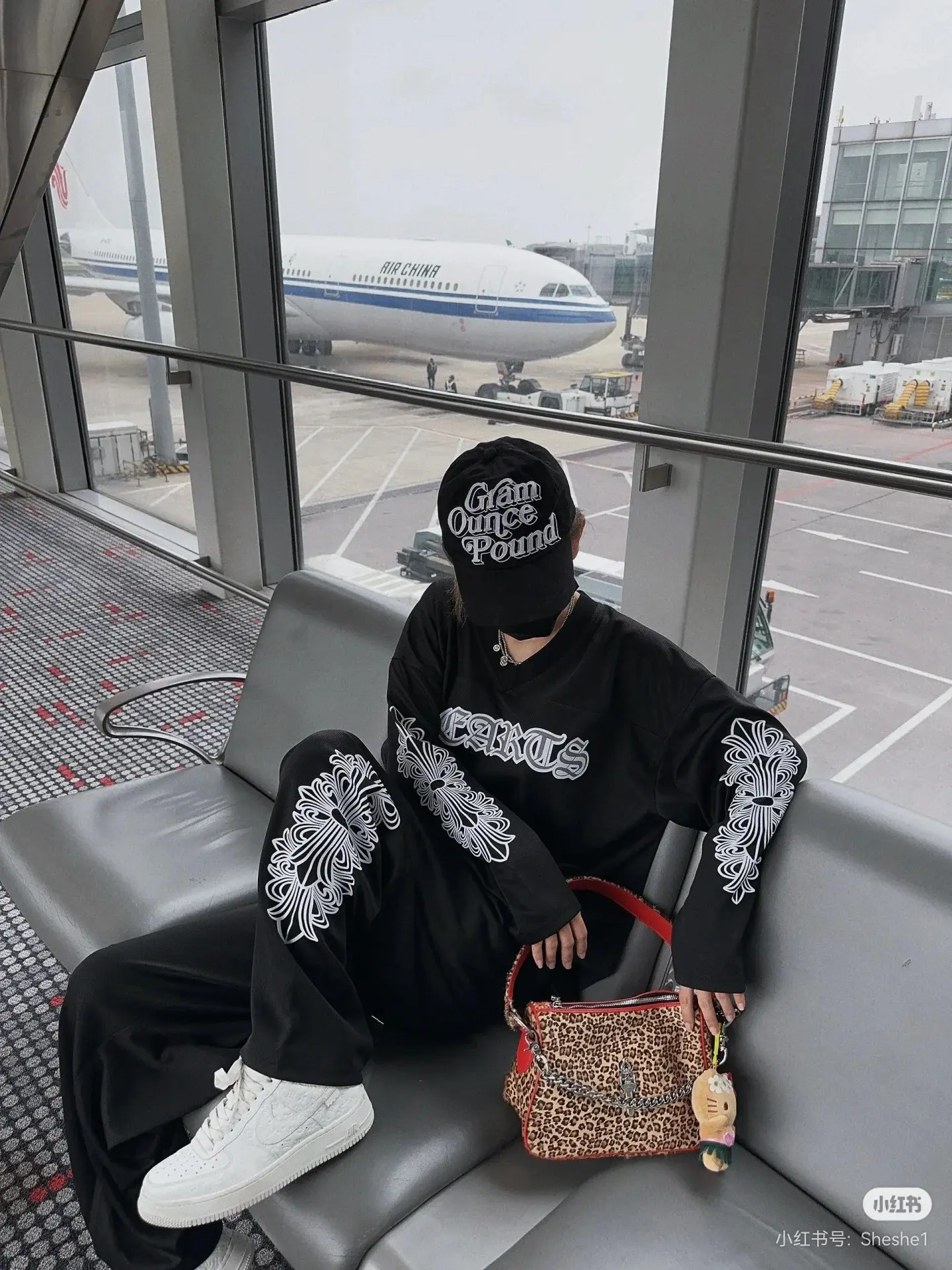 Chrome Hearts Vine Cross Embroidered Mesh Sweatpants D17022433