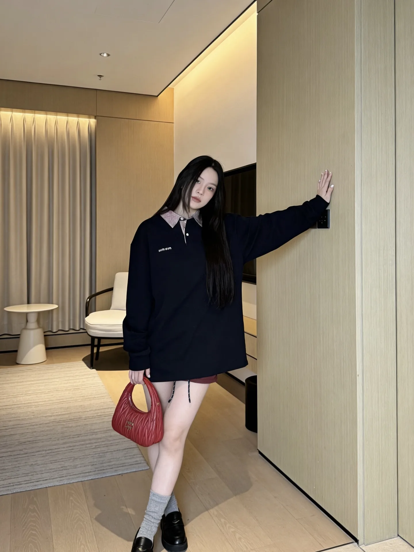 Embroidered Logo Long-Sleeve Polo Shirt D17022329 — view 2