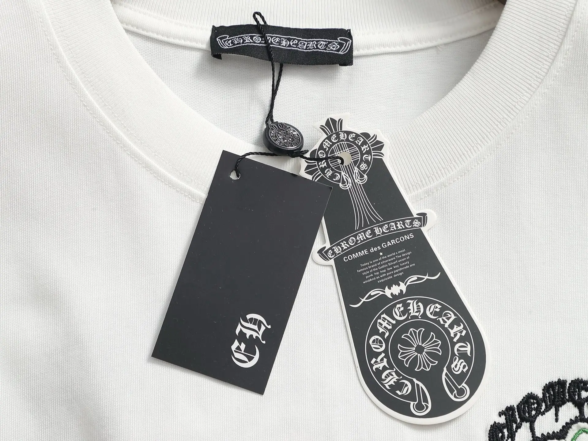 Embroidered Cross Logo Oversized T-Shirt D17514212 — view 8