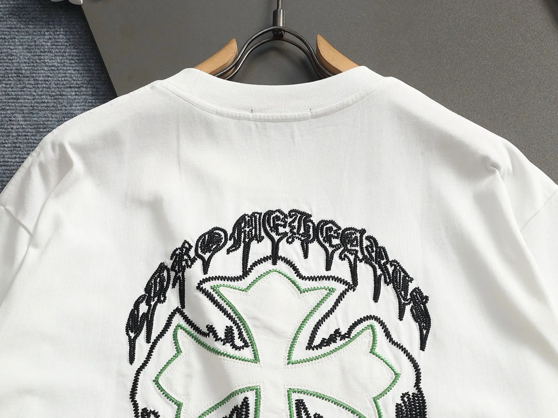 Embroidered Cross Logo Oversized T-Shirt D17514212 — view 13