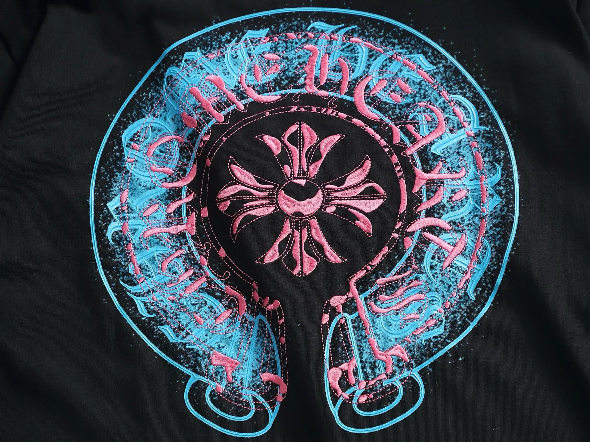 Embroidered Horseshoe Logo Cotton T-Shirt D17514182 — view 11