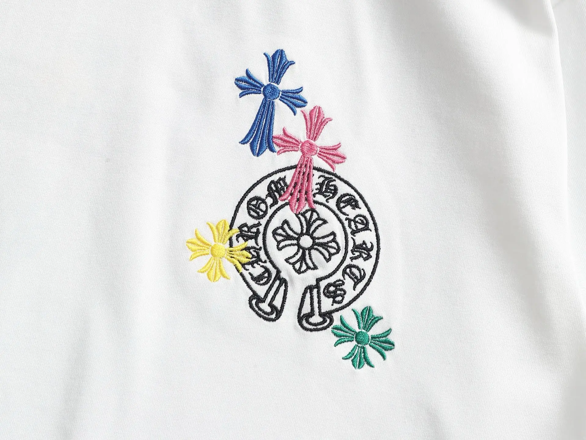 Embroidered Horseshoe Cross Cotton T-Shirt D17514188 — view 5