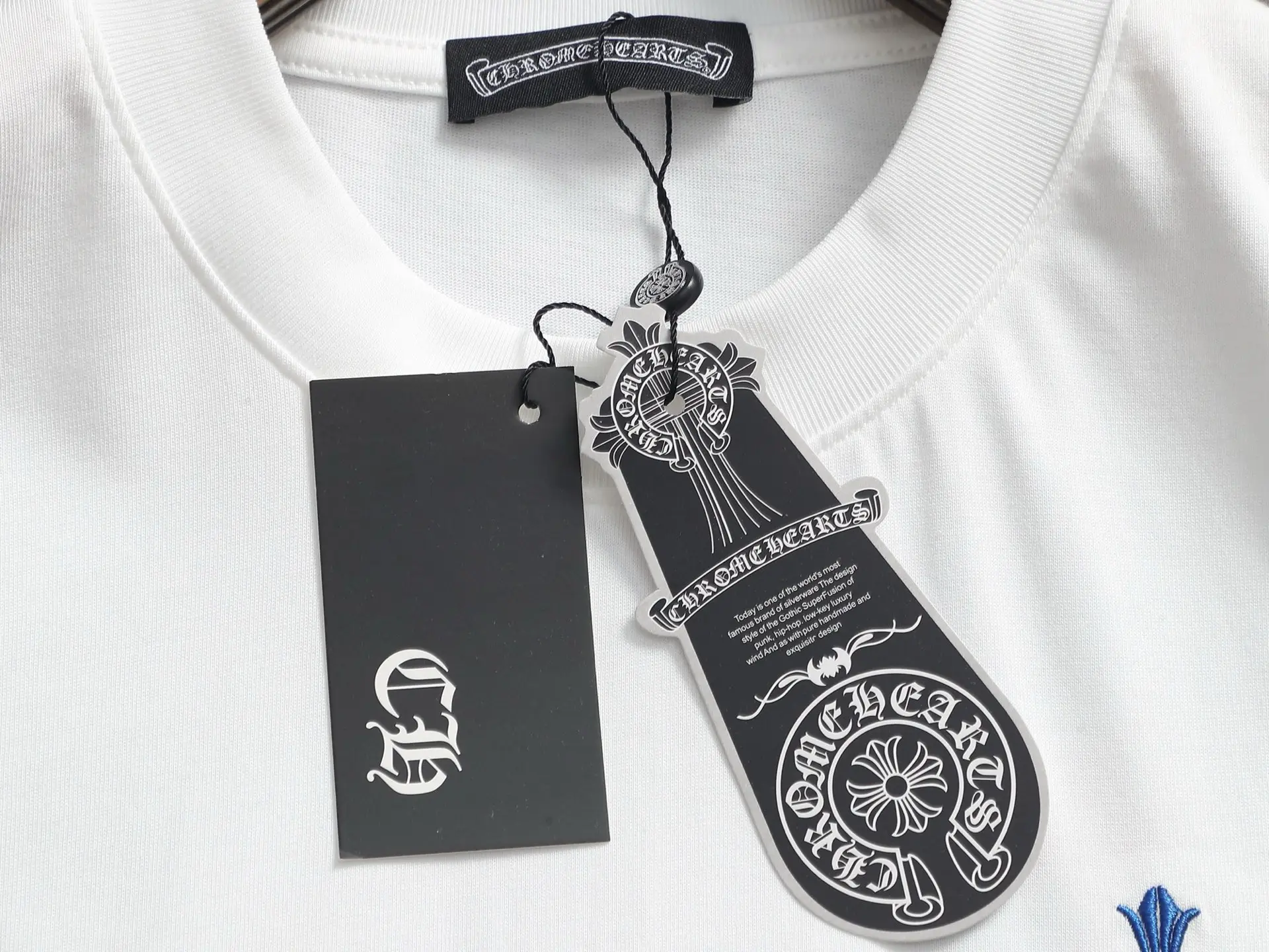Embroidered Horseshoe Cross Cotton T-Shirt D17514188 — view 6