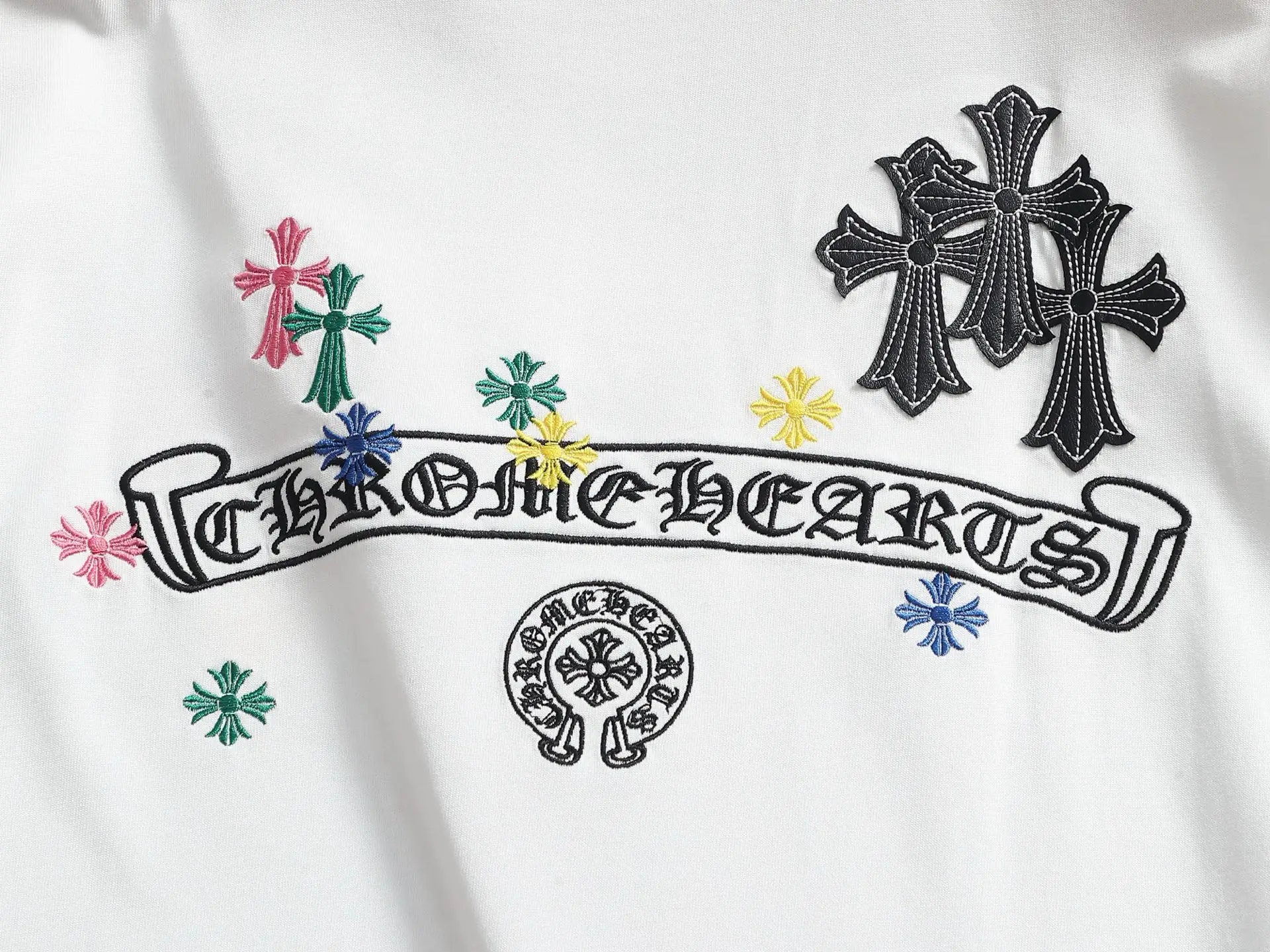 Embroidered Horseshoe Cross Cotton T-Shirt D17514188 — view 10