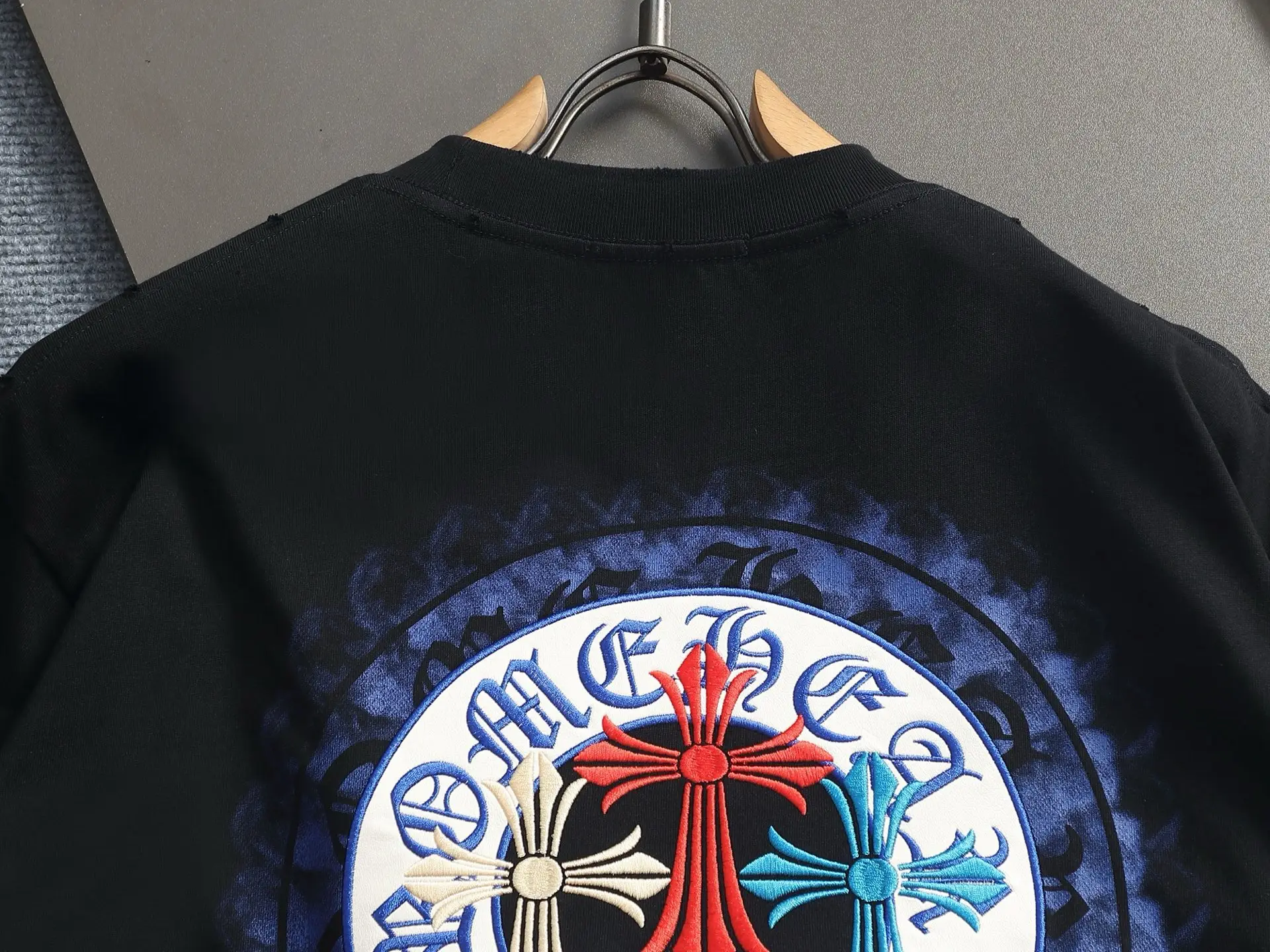 Embroidered Horseshoe Logo Cotton T-Shirt D17514207 — view 11