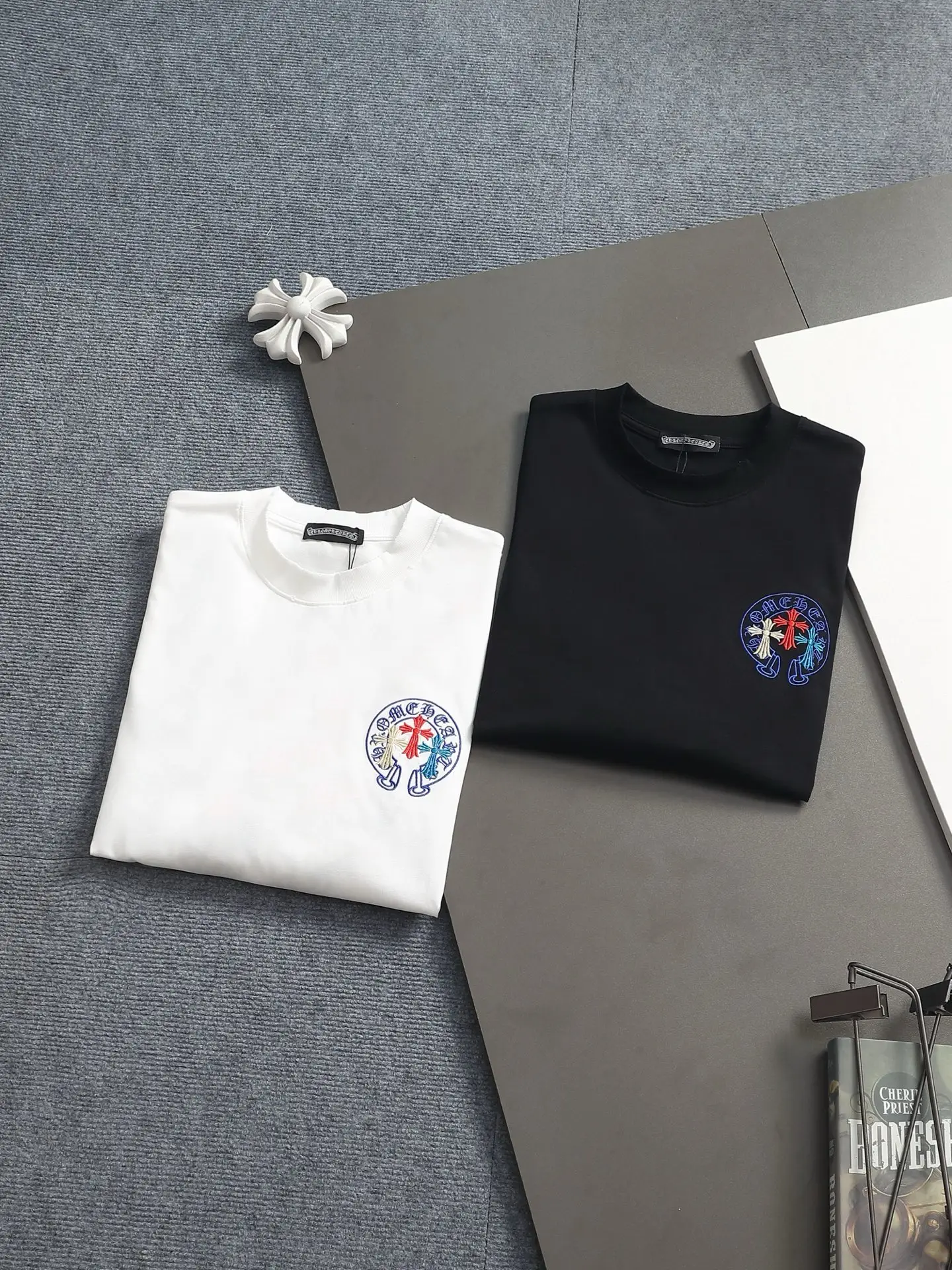Embroidered Horseshoe Logo Cotton T-Shirt D17514207 — view 12