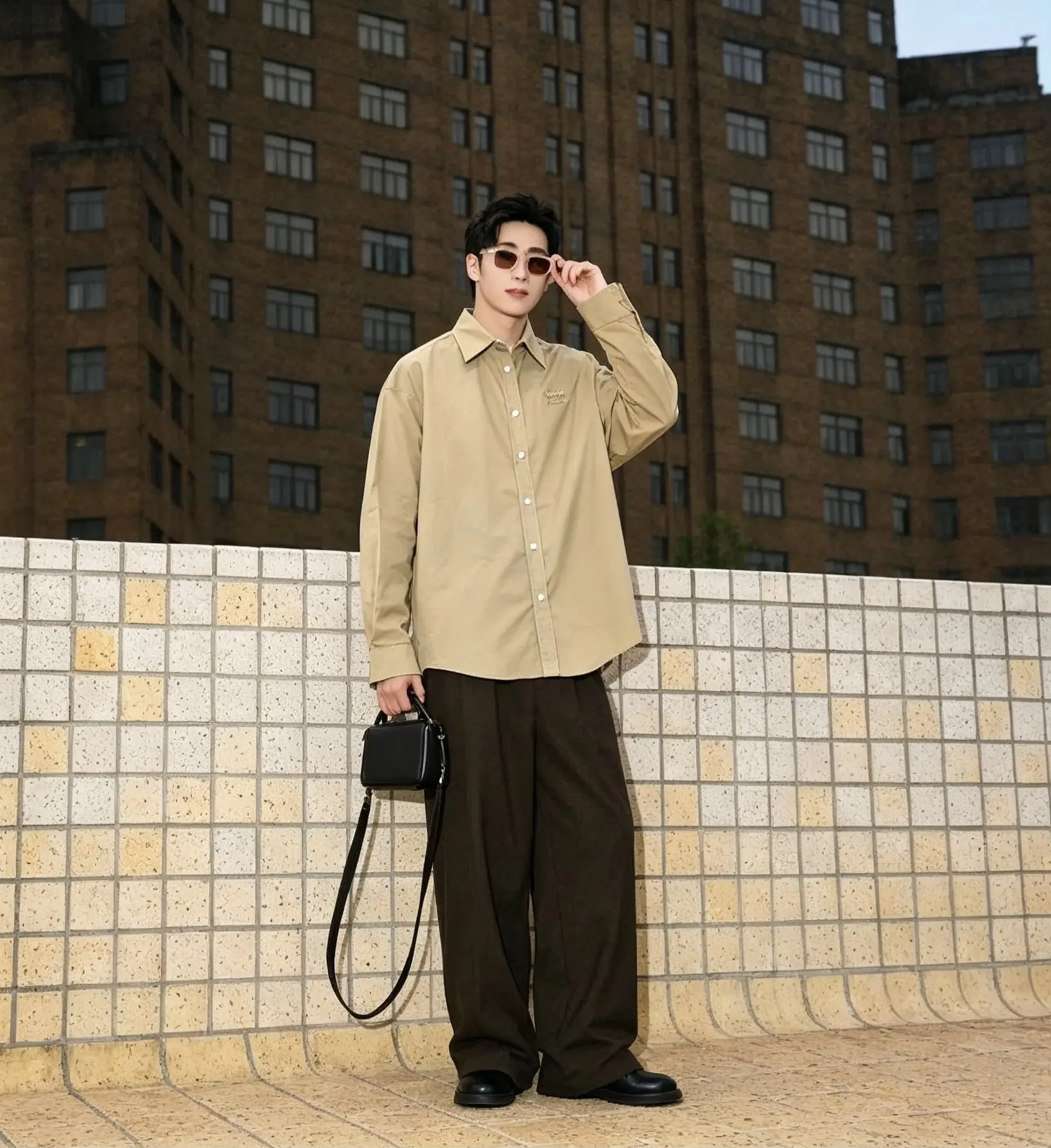Embroidered Logo Oversized Cotton Shirt D18522451 — view 6