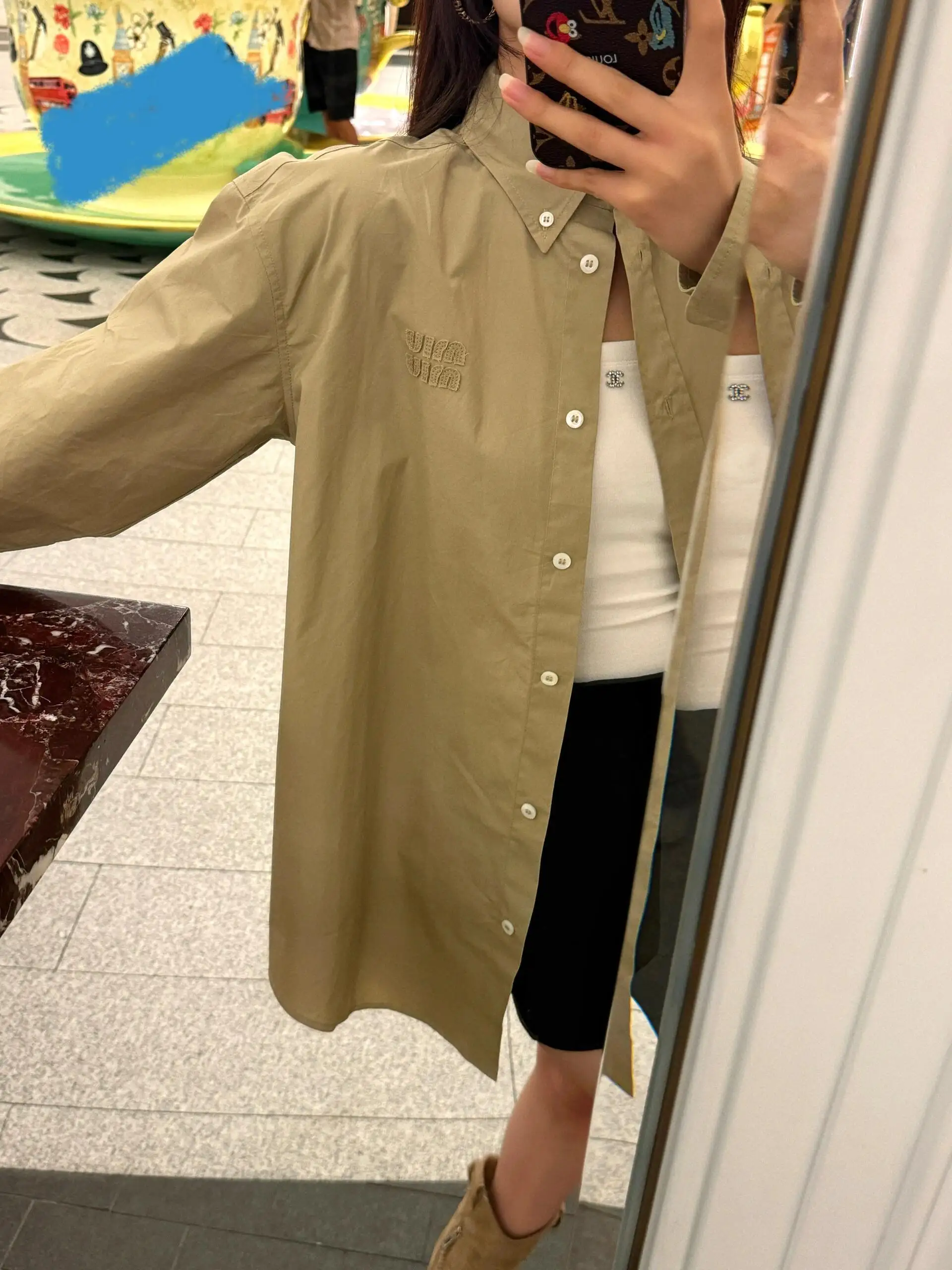 Logo Embroidered Oversized Cotton Shirt D18522452 — view 4