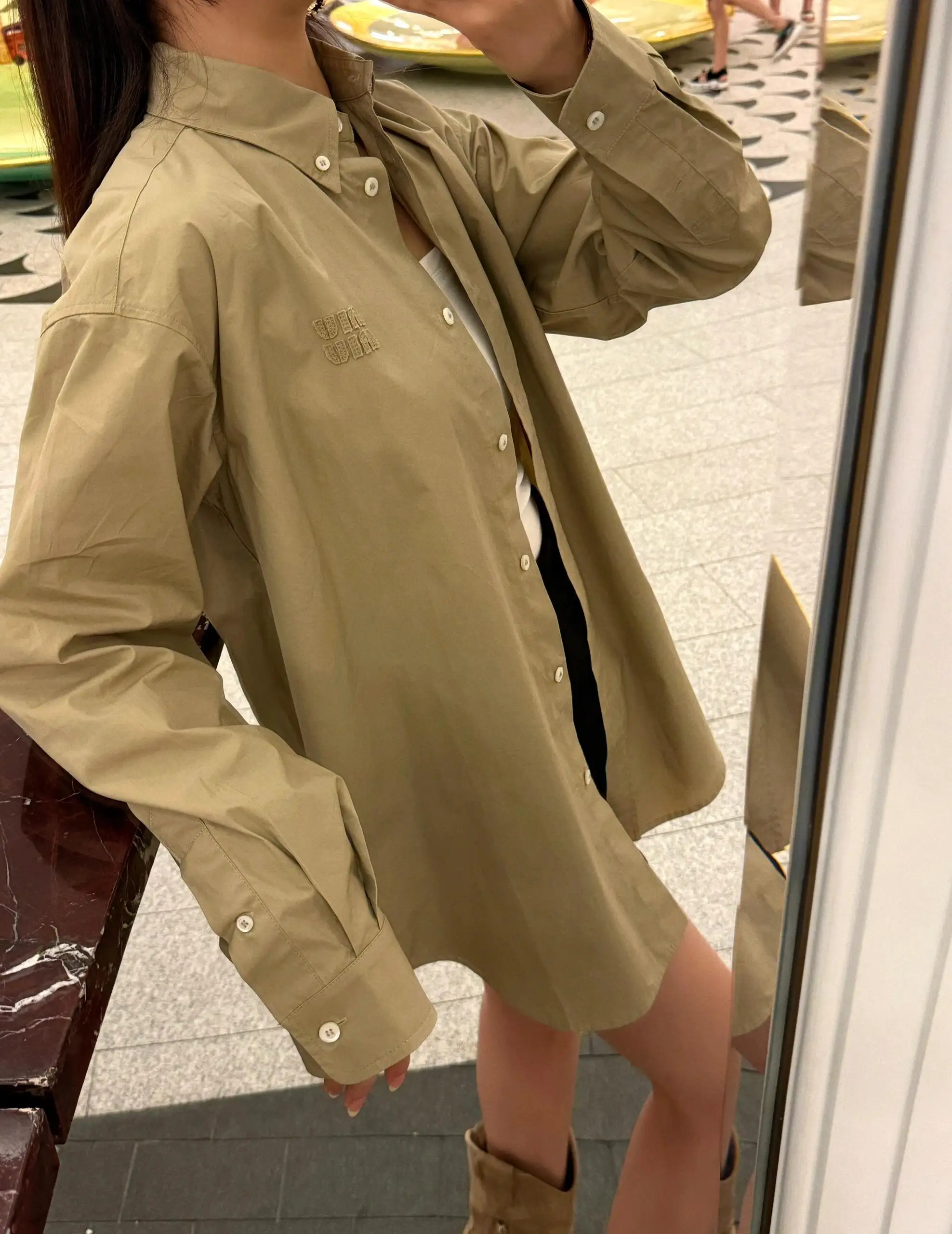 Logo Embroidered Oversized Cotton Shirt D18522452 — view 5