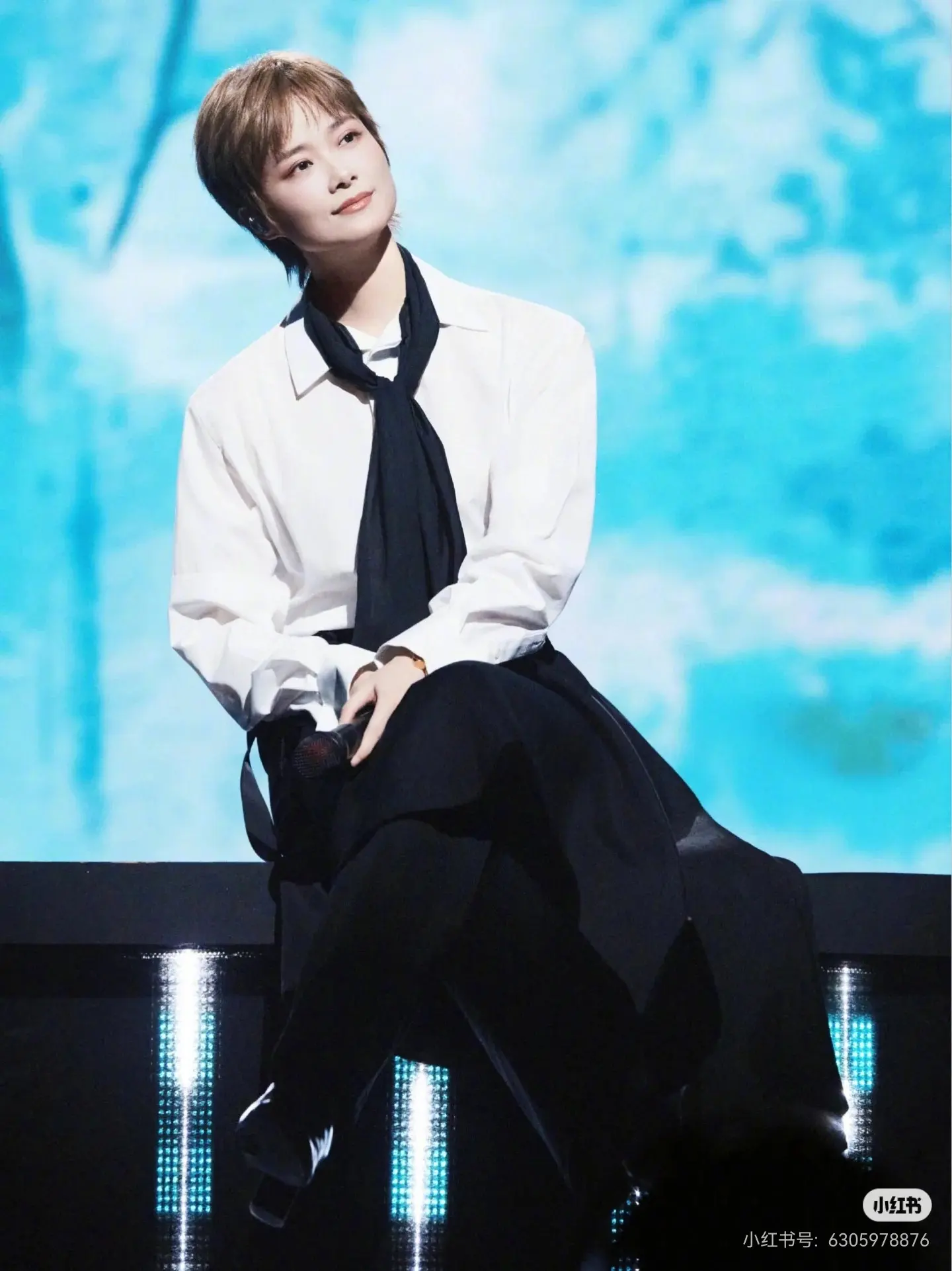 Tie-Neck Poplin Shirt with Chiffon Scarf D18522414 — view 5