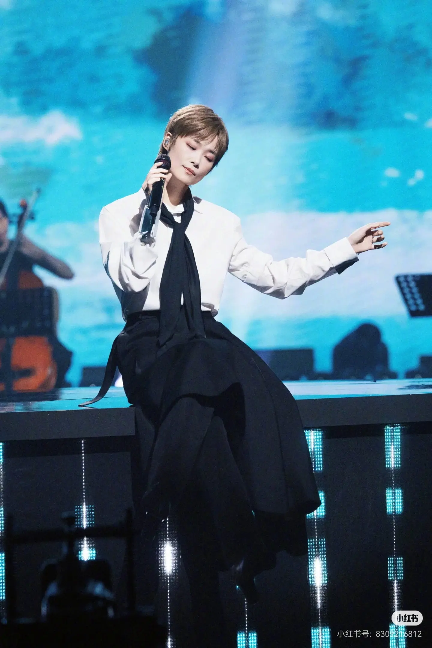 Tie-Neck Poplin Shirt with Chiffon Scarf D18522414 — view 7