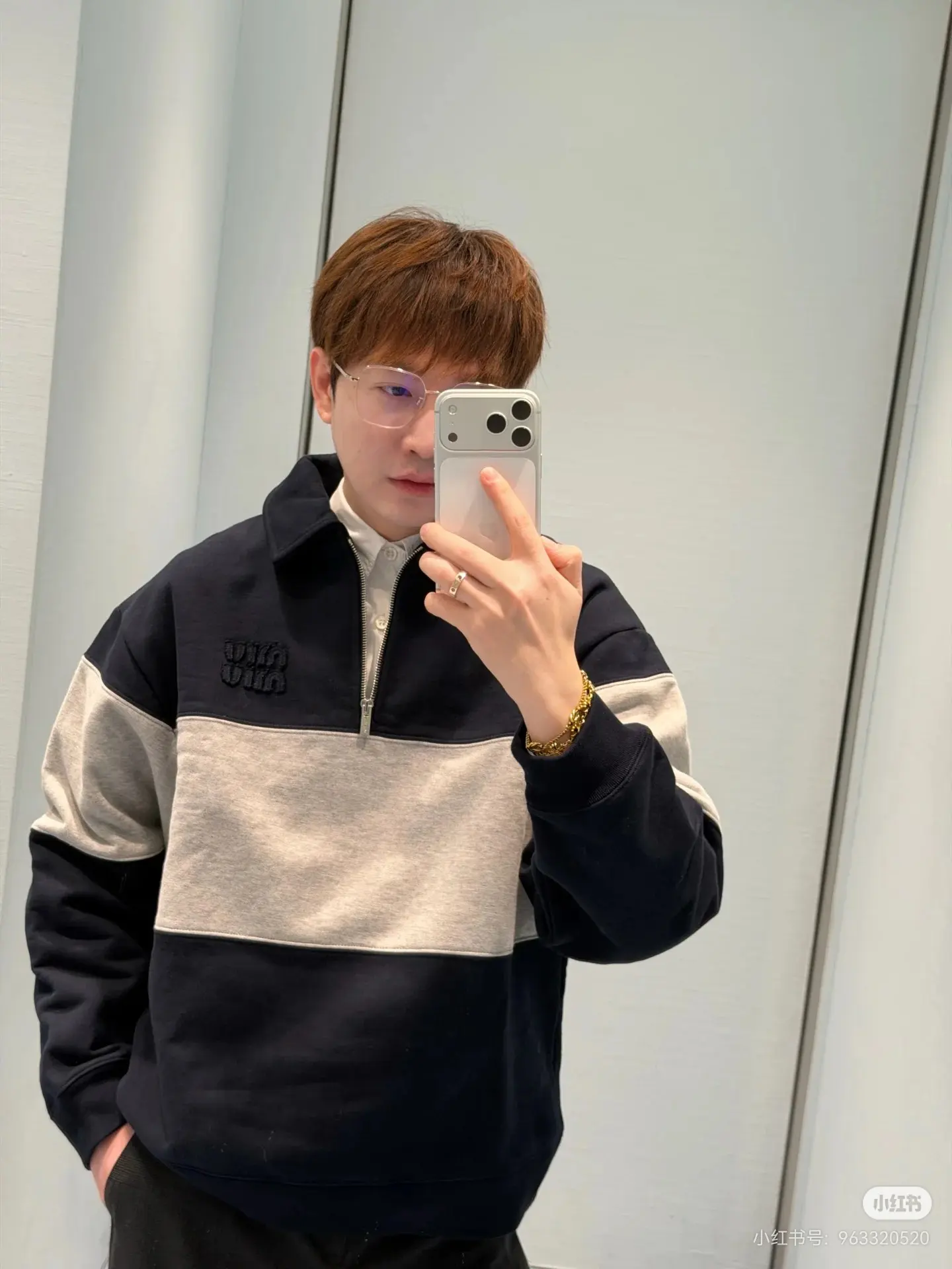 Color-Block Quarter-Zip Polo Sweatshirt D19022381 — view 2