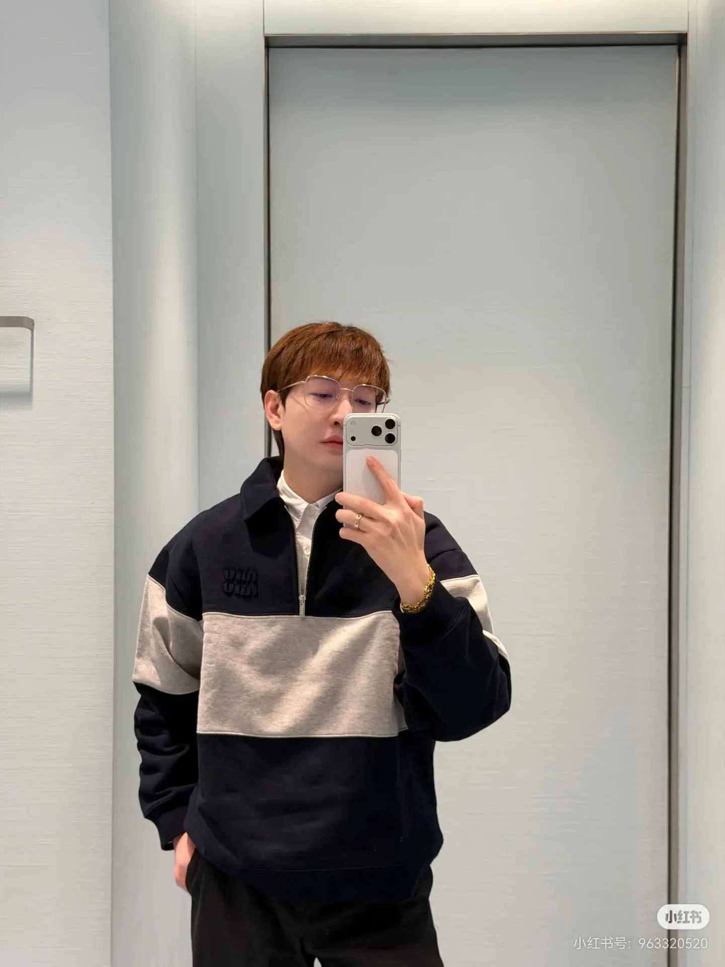 Color-Block Quarter-Zip Polo Sweatshirt D19022381 — view 6