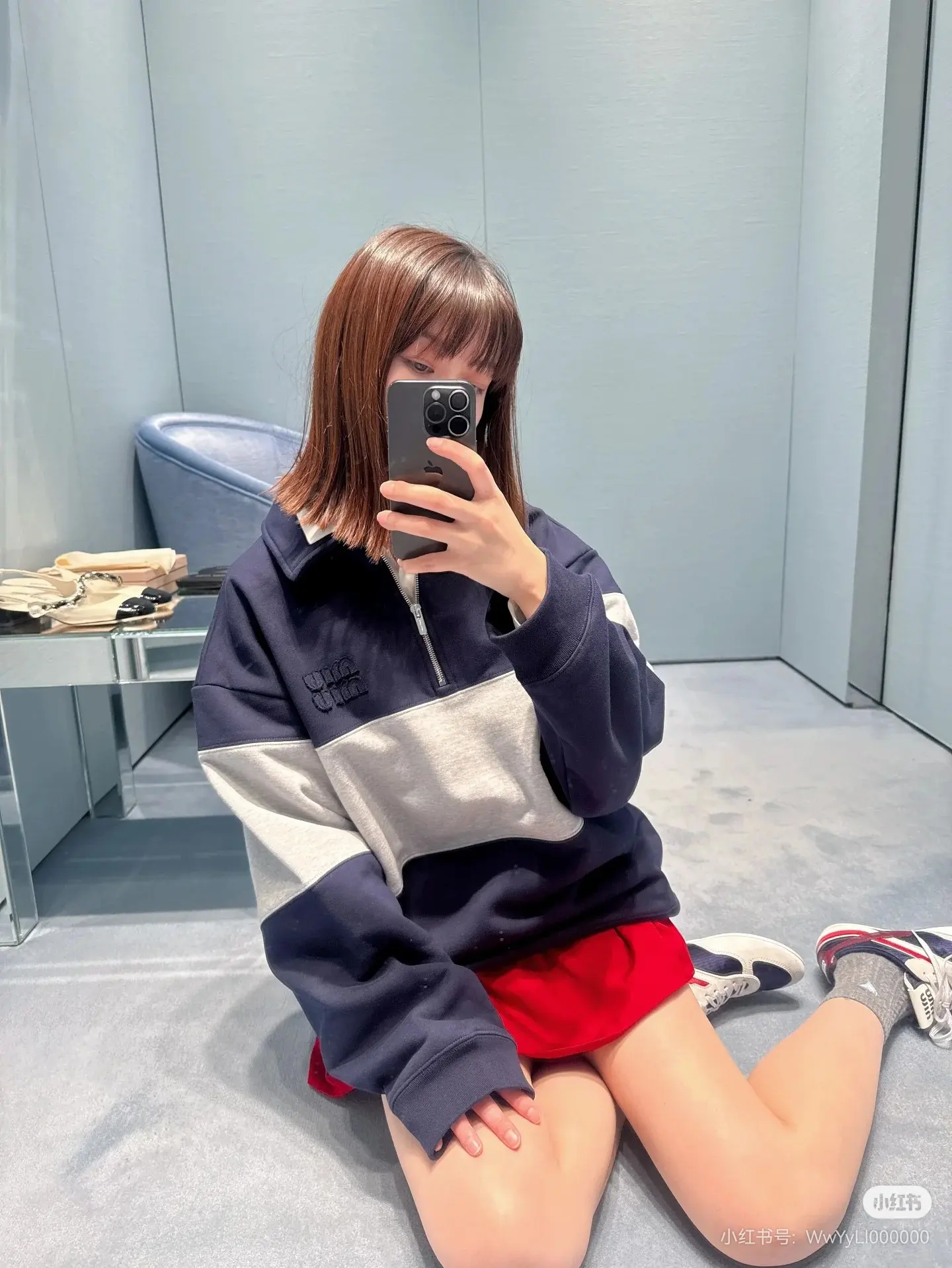 Color-Block Quarter-Zip Polo Sweatshirt D19022380 — view 8