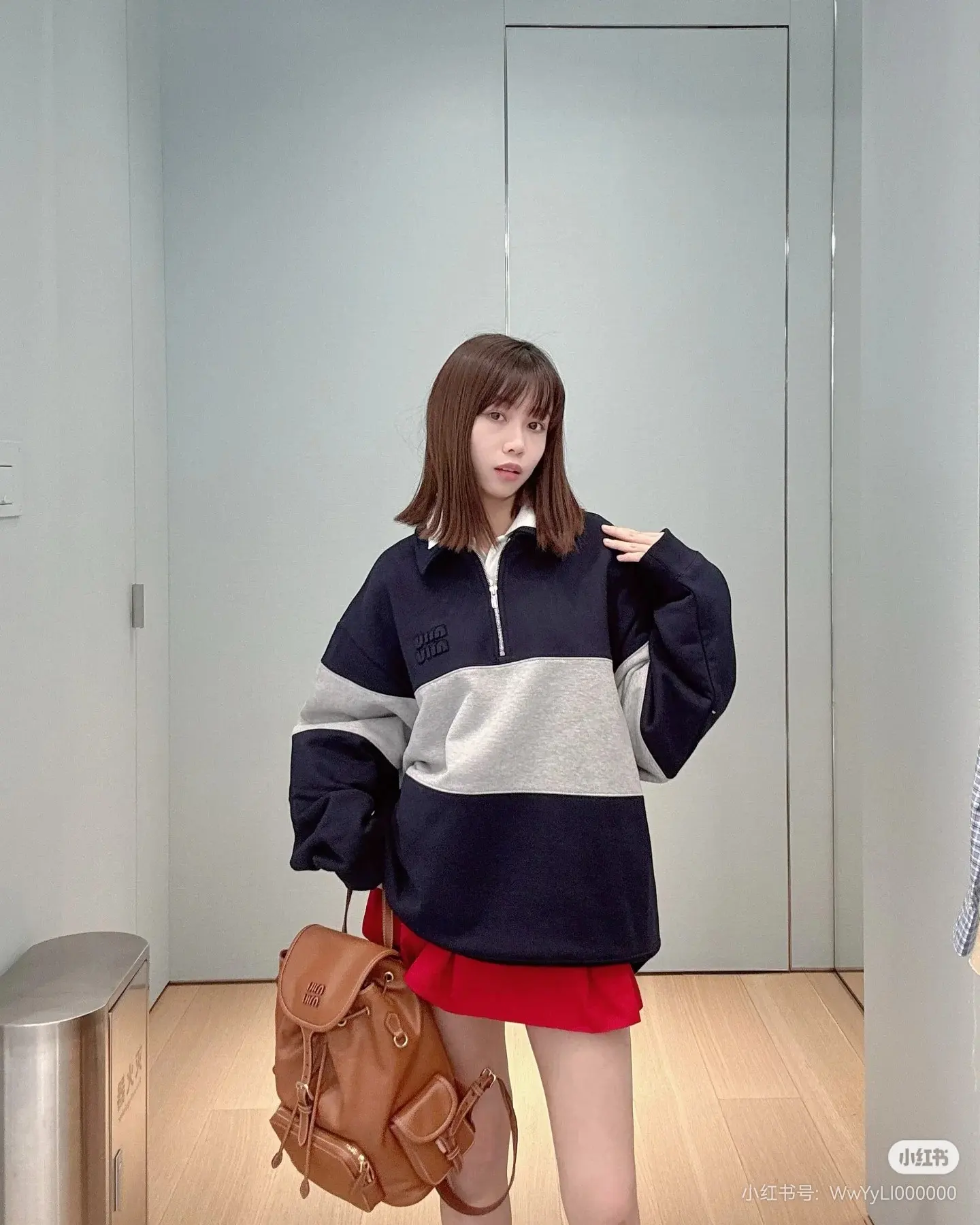 Color-Block Quarter-Zip Polo Sweatshirt D19022380 — view 9