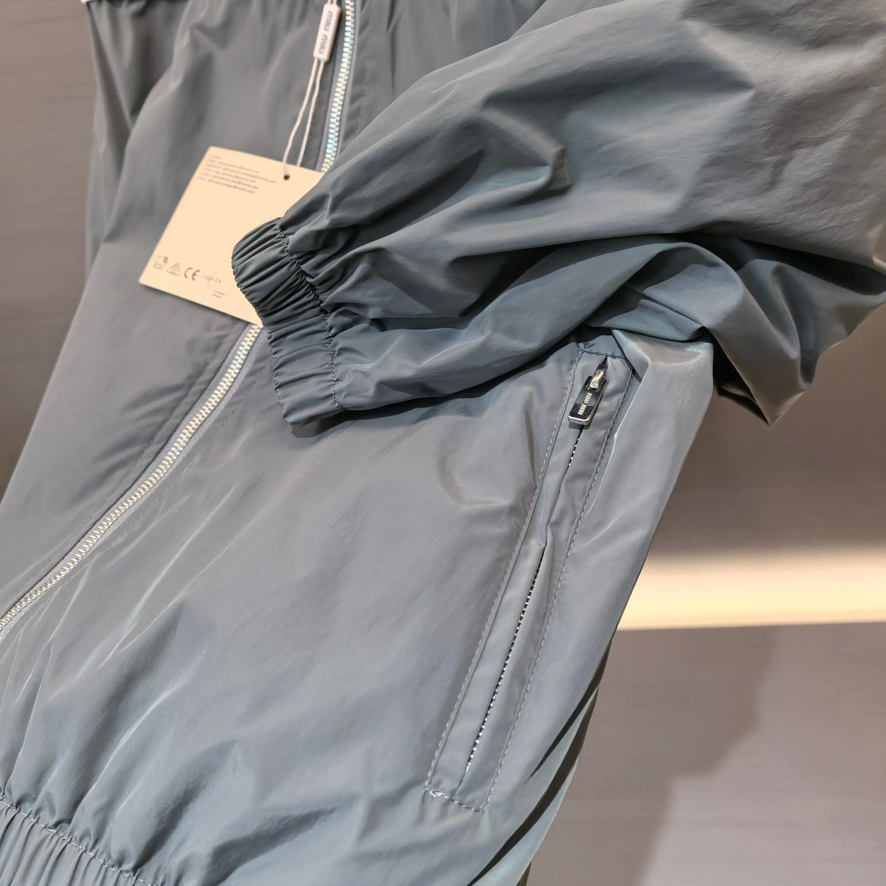 Logo-Embroidered Hooded Windbreaker Jacket D20022509 — view 5