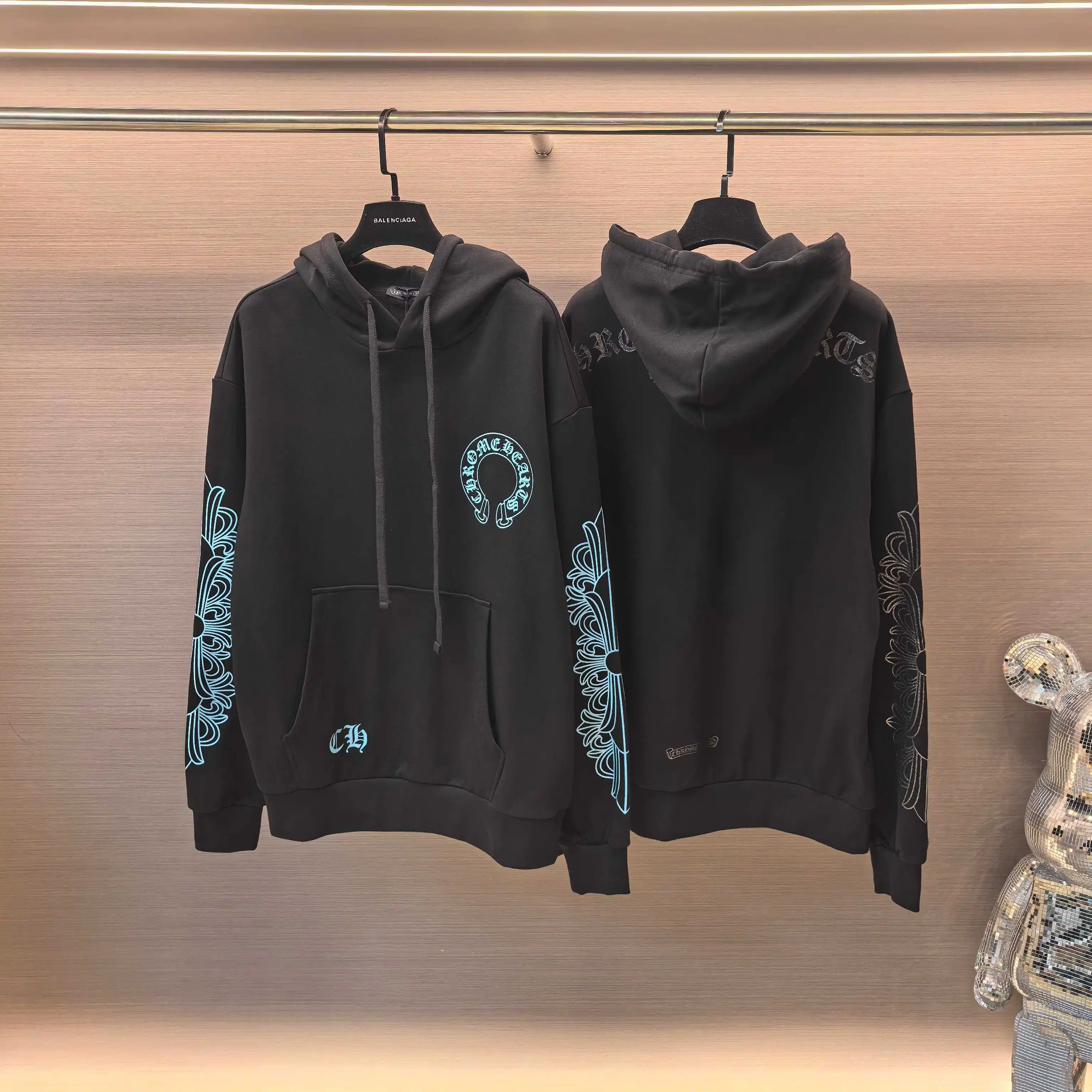 Chrome Hearts Glitter Logo Graphic Hoodie D21022365
