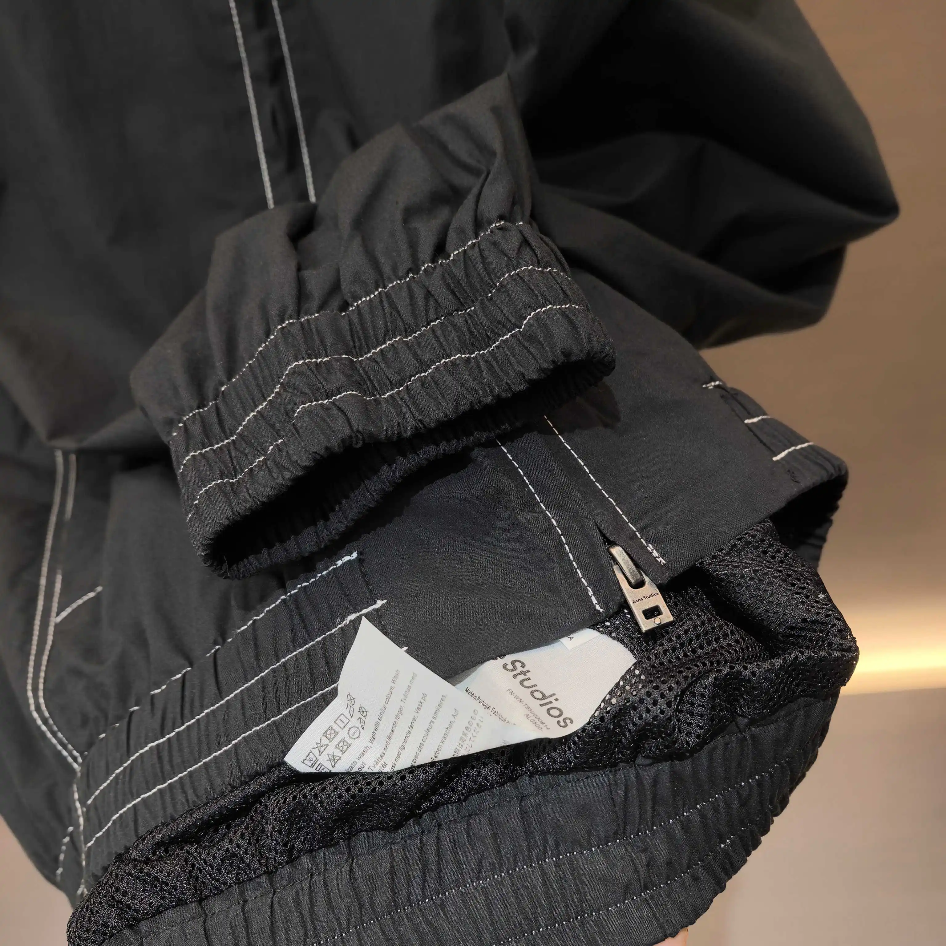 Acne Studios 1996 Contrast Stitch Hooded Jacket D22022345 — view 7
