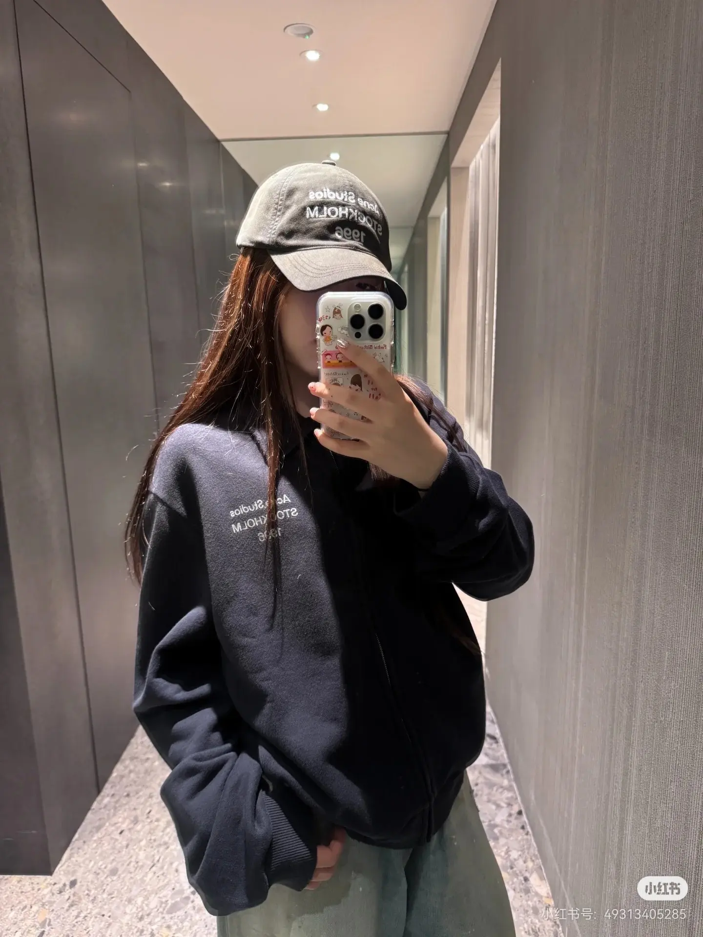 Logo-Print Faded Zip-Up Sweatshirt D22522396 — view 4