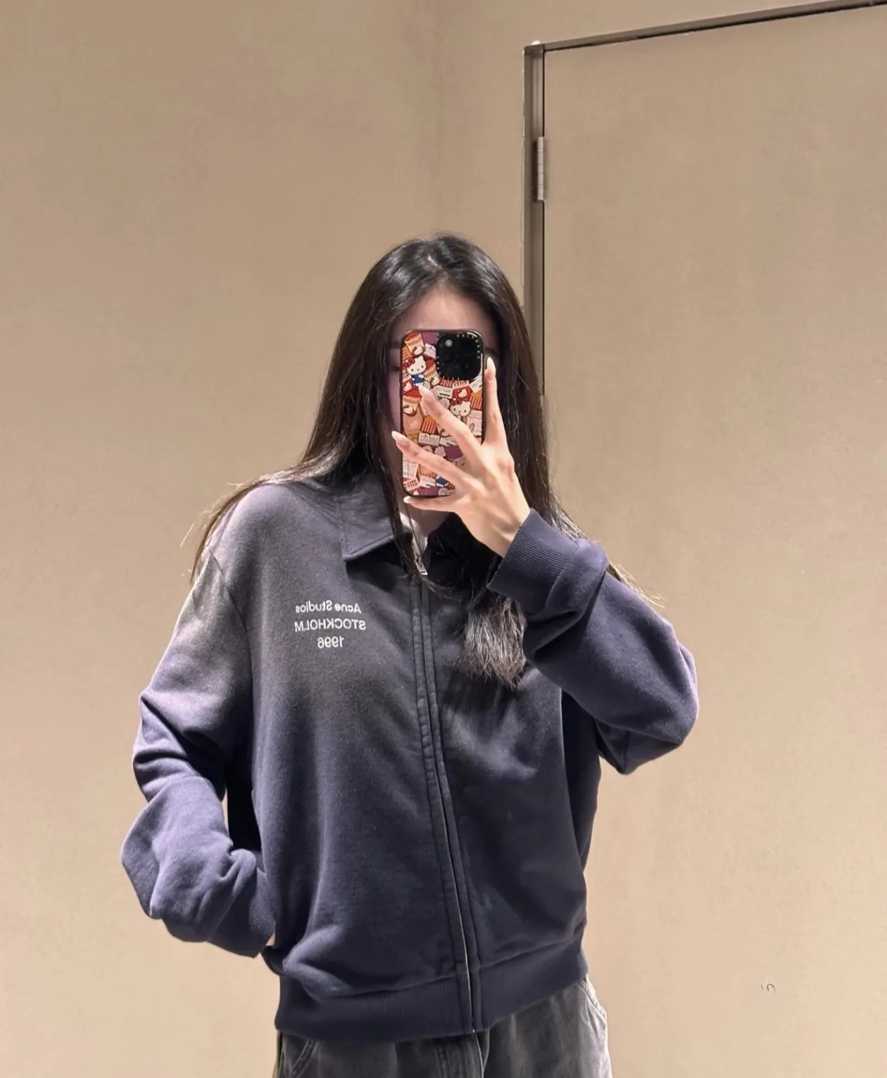 Logo-Print Faded Zip-Up Sweatshirt D22522396 — view 5