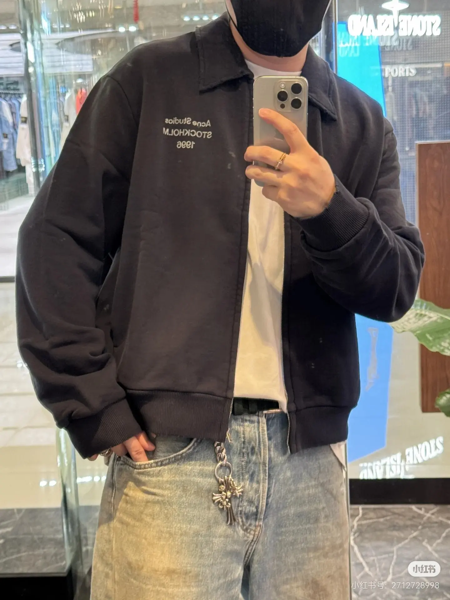 Logo-Print Faded Zip-Up Sweatshirt D22522396 — view 9