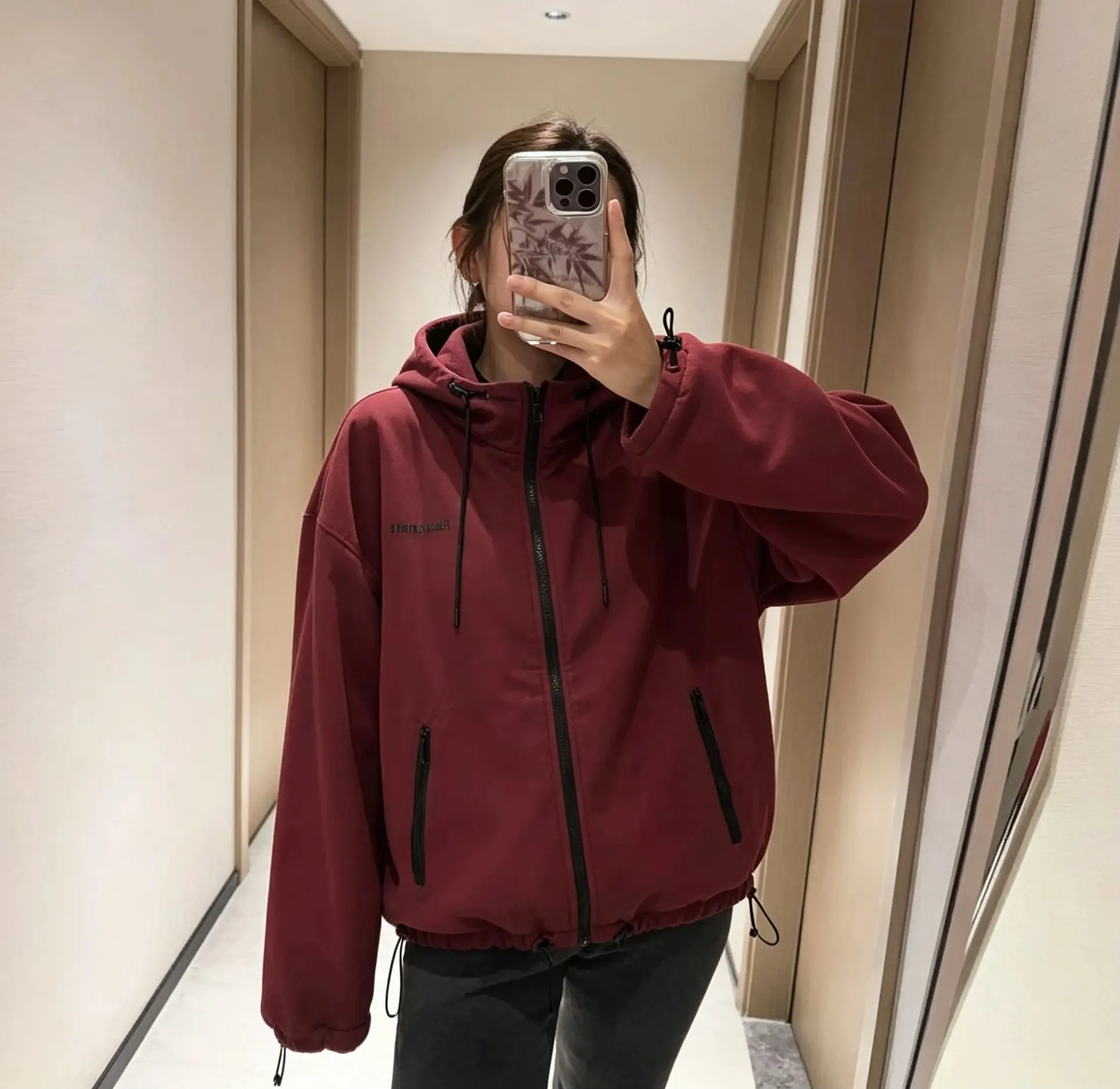 Hooded Windbreaker Jacket in Burgundy D23522558