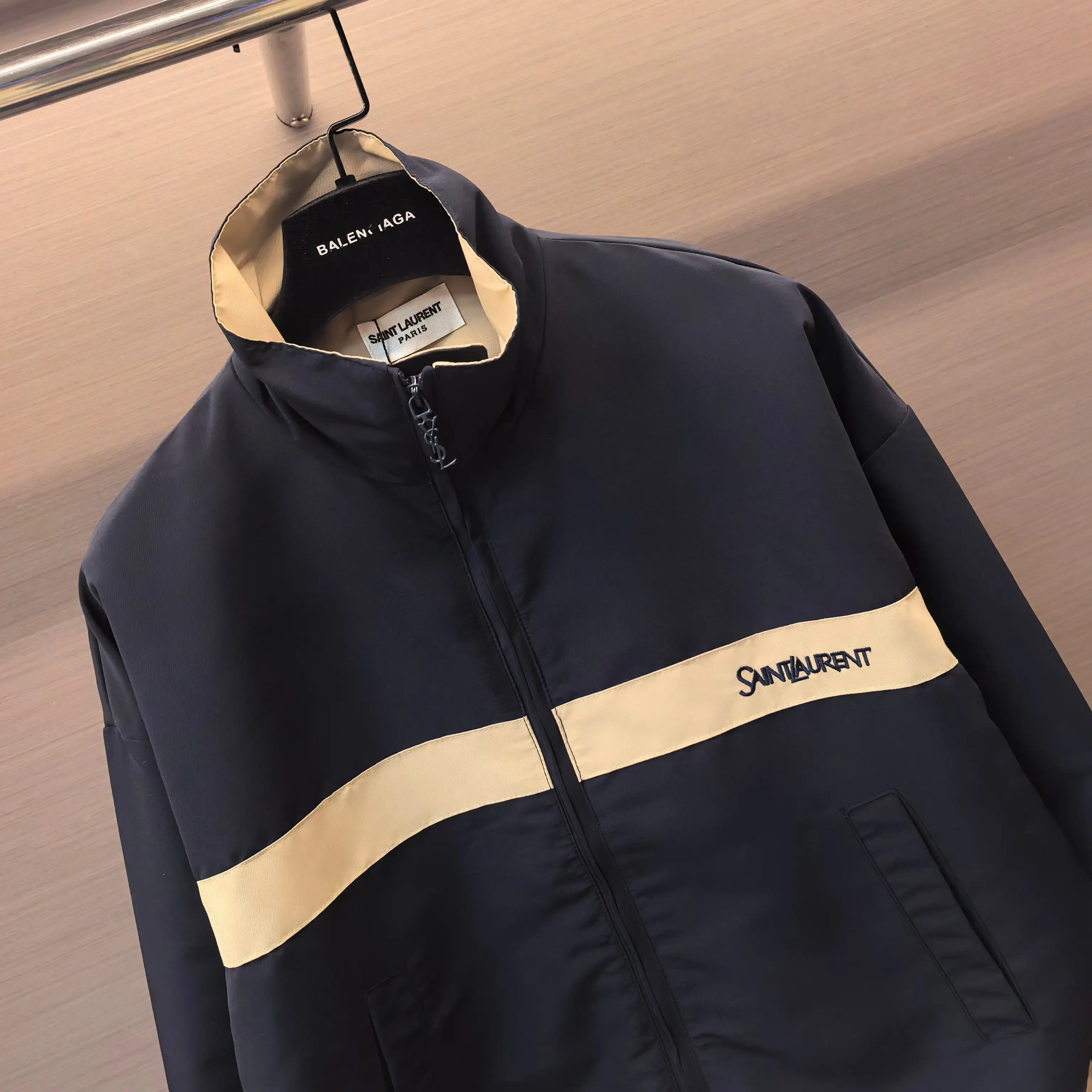 Contrast-Stripe Embroidered Track Jacket D23522340 — view 3
