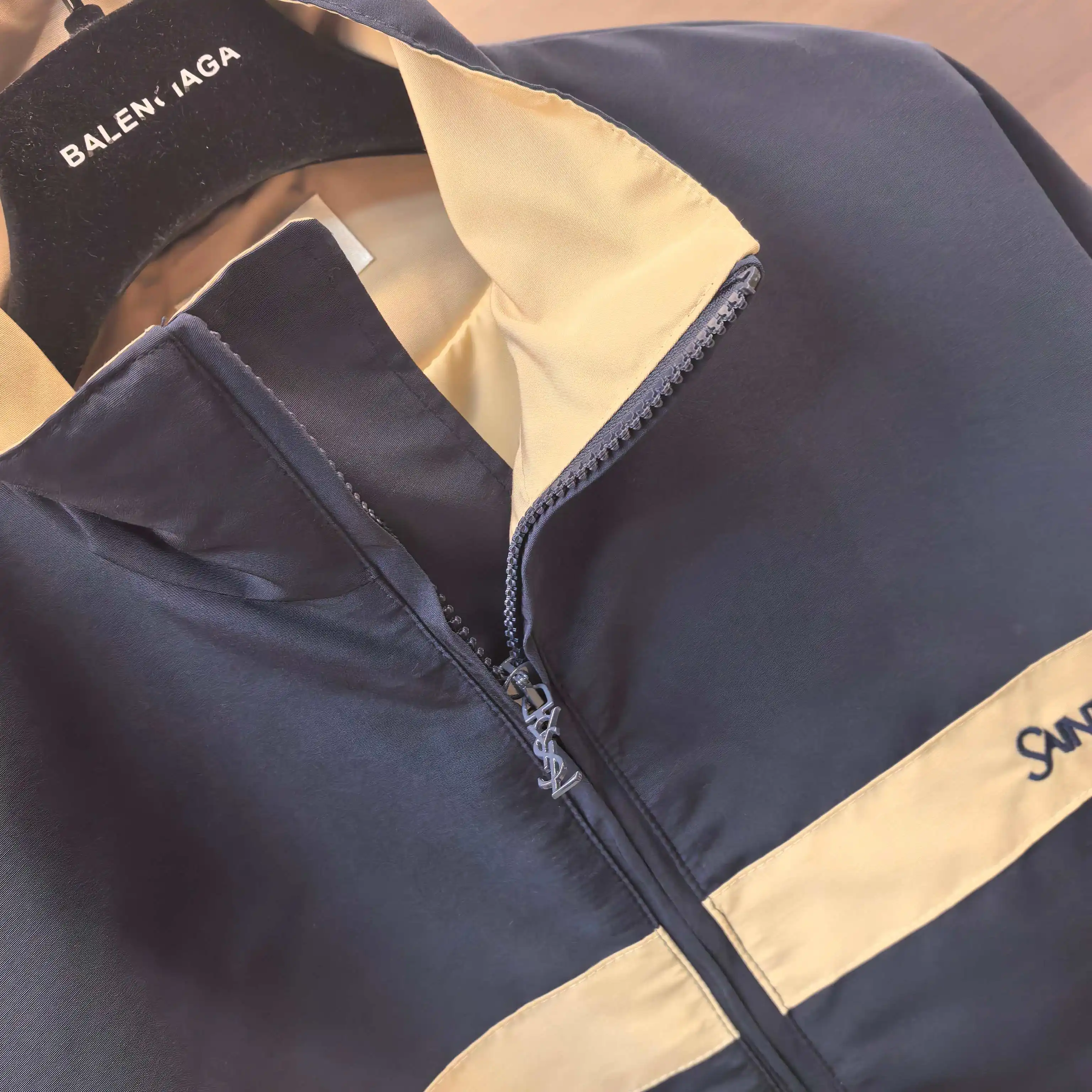 Contrast-Stripe Embroidered Track Jacket D23522340 — view 5