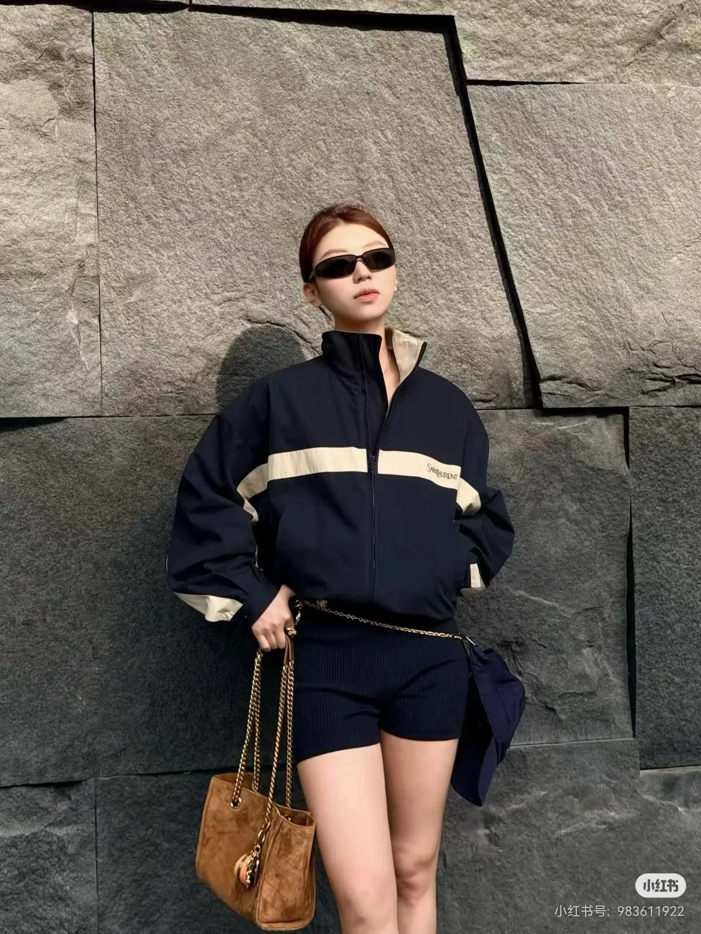 Contrast Stripe Embroidered Track Jacket D23522338 — view 3