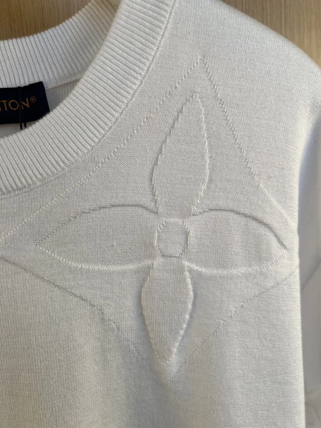 Monogram Embossed Knit T-Shirt D24019261 — view 3