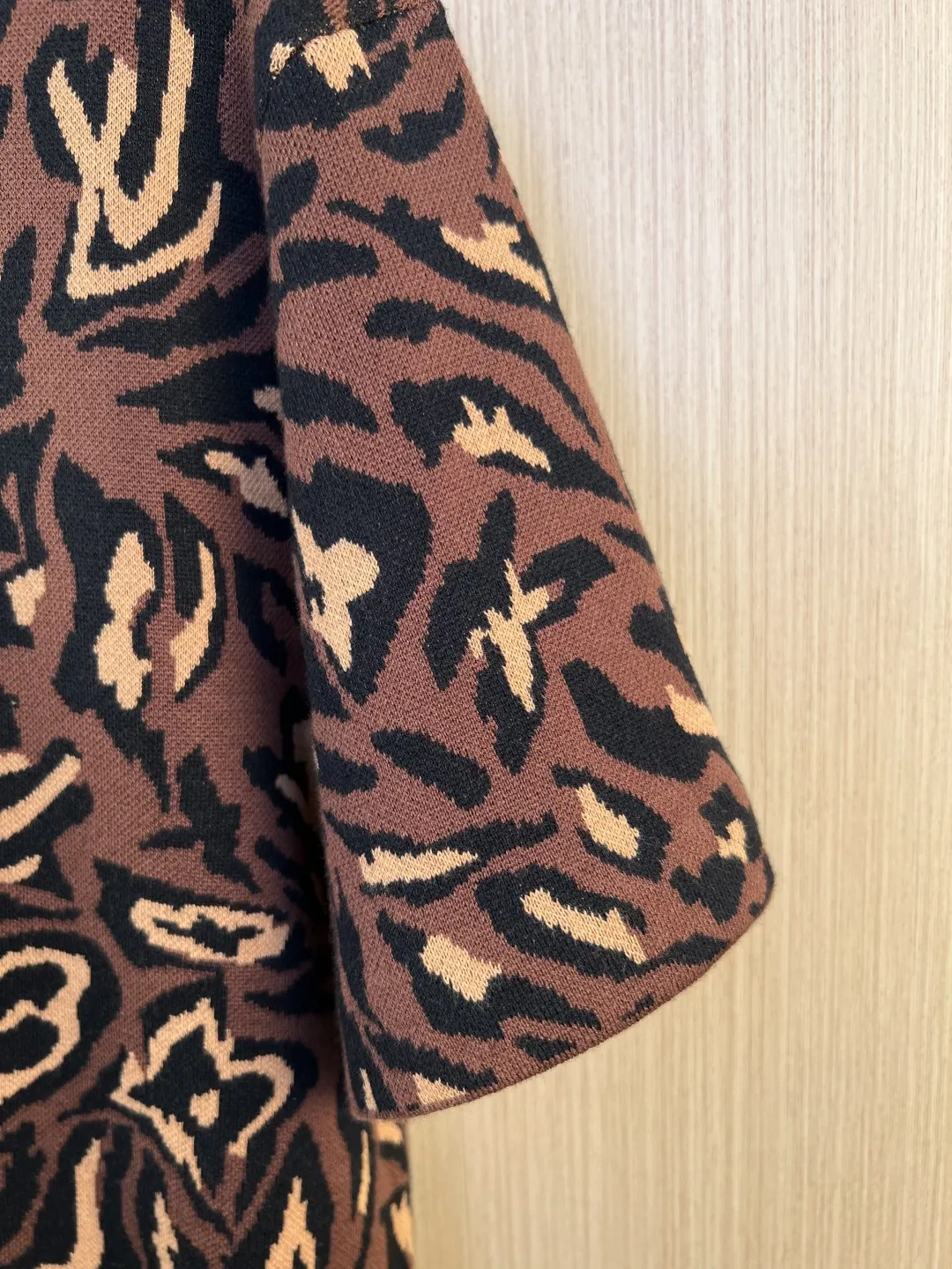 Monogram Camo Leopard Jacquard Knit T-Shirt D24519244 — view 4